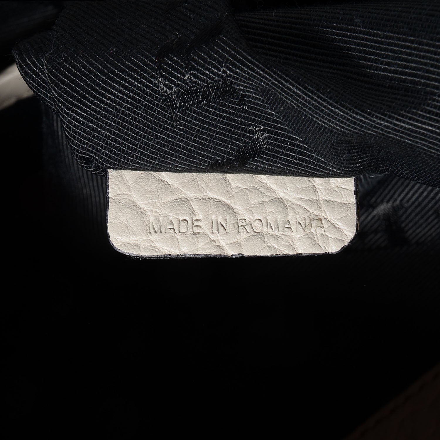 Burberry Heritage Grain Small Hobo White 12 of 13