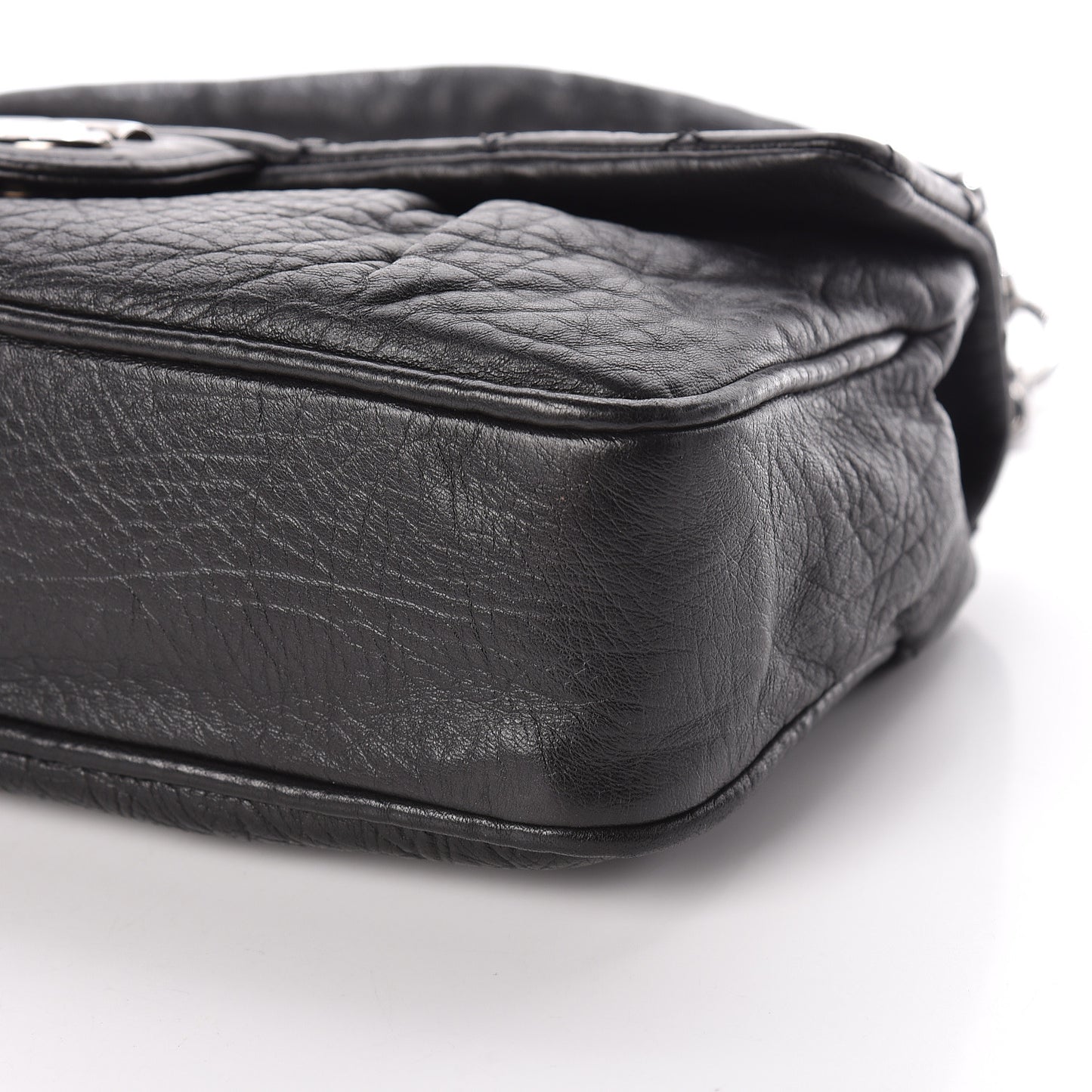 Distressed Lambskin Lady Braid Flap Black