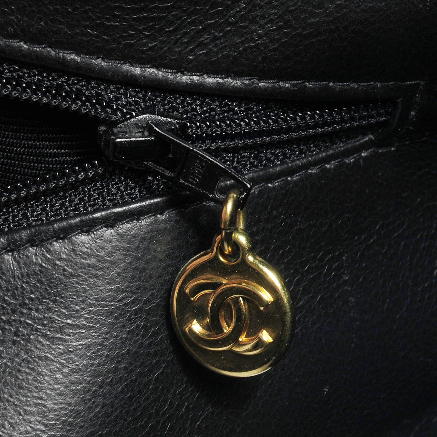 Lambskin Quilted Shoulder Bag Black