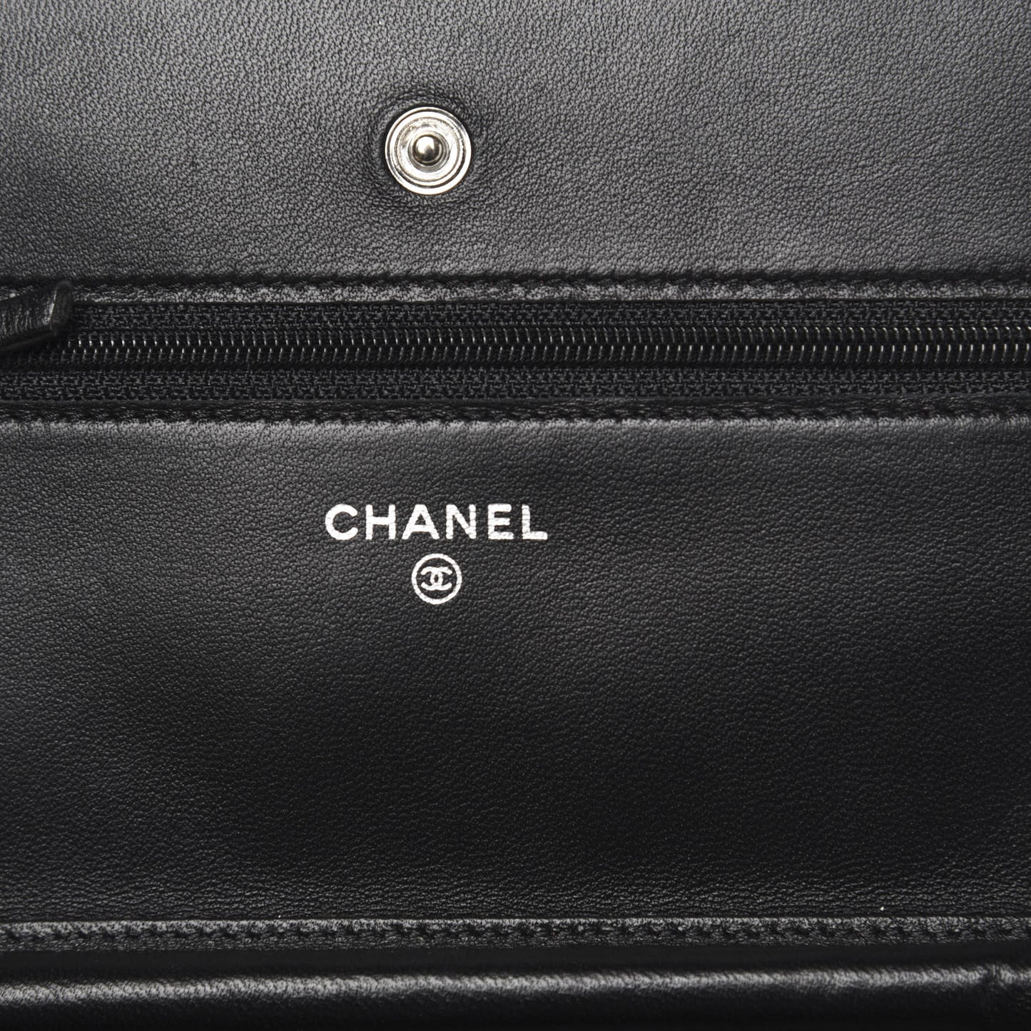 Lambskin Quilted Wallet On Chain WOC Black