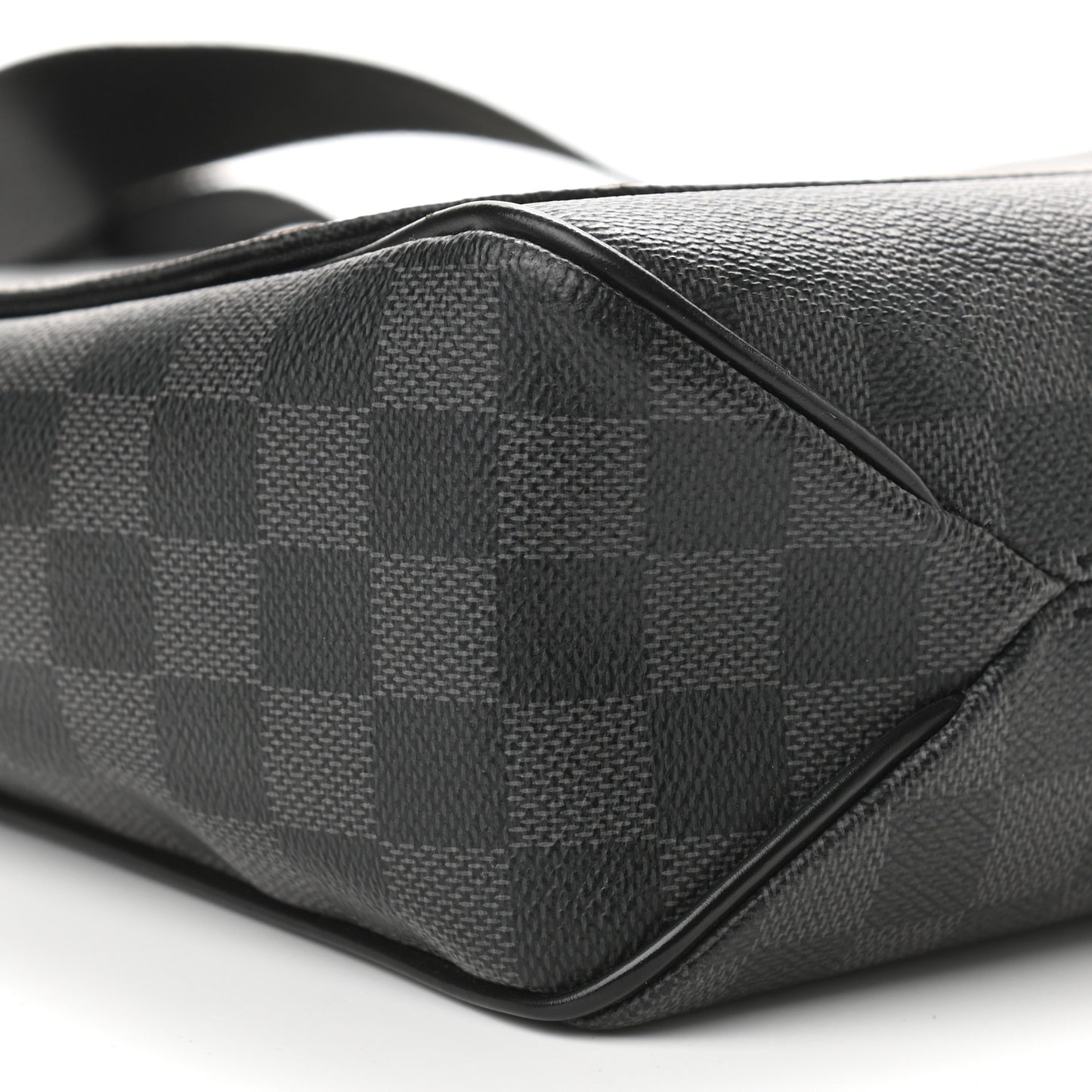 Damier Graphite District GM