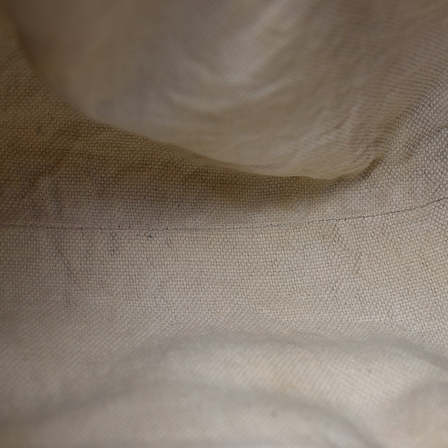 Pebbled Calfskin Medium Soho Chain Hobo Black