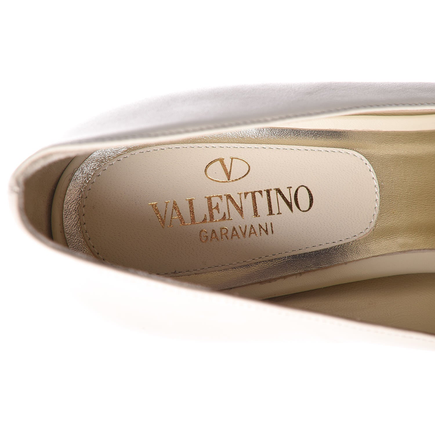 Valentino Garavani Calfskin Rockstud Uptown Fringe Loafer 90 Pumps 38.5 Light Ivory 7 of 10