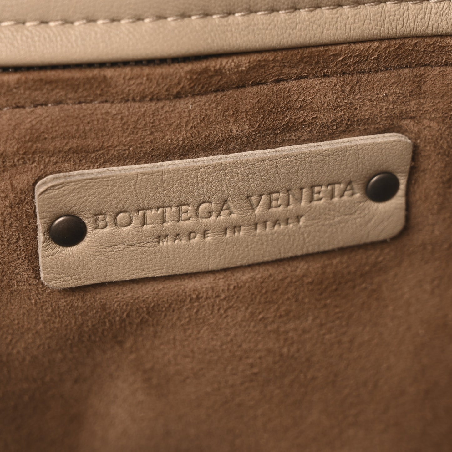 Nappa Intrecciato Medium Garda Bag Fume