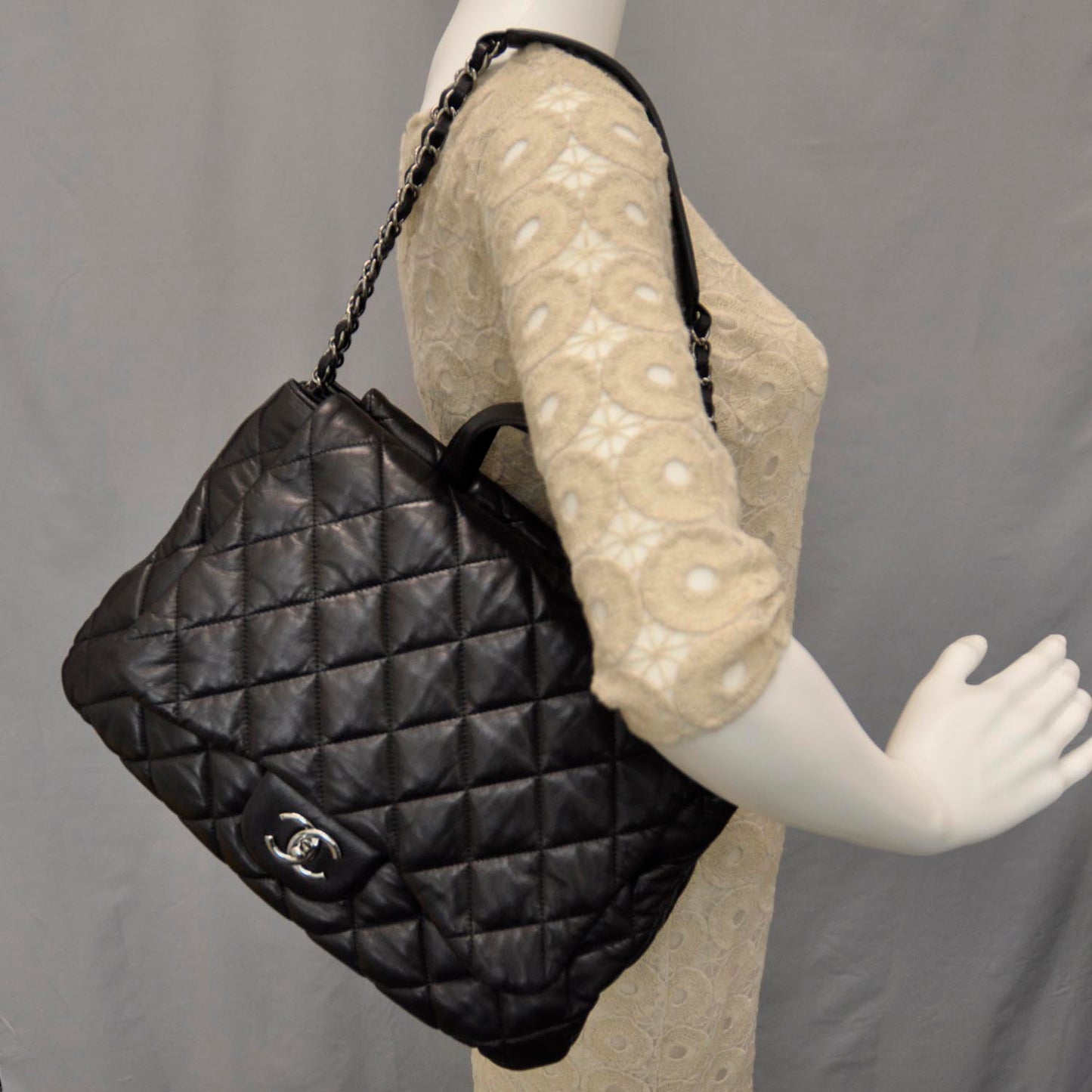 Lambskin Quilted 3 Maxi Flap Bag Black