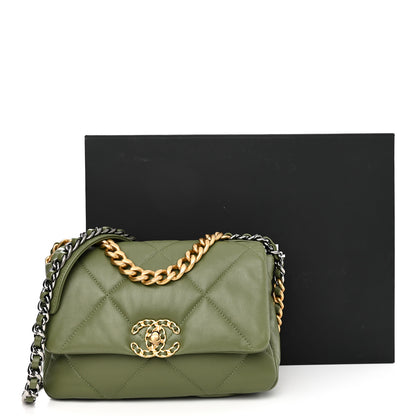 Chanel Lambskin Quilted Medium Chanel 19 Flap Green 11 of 11