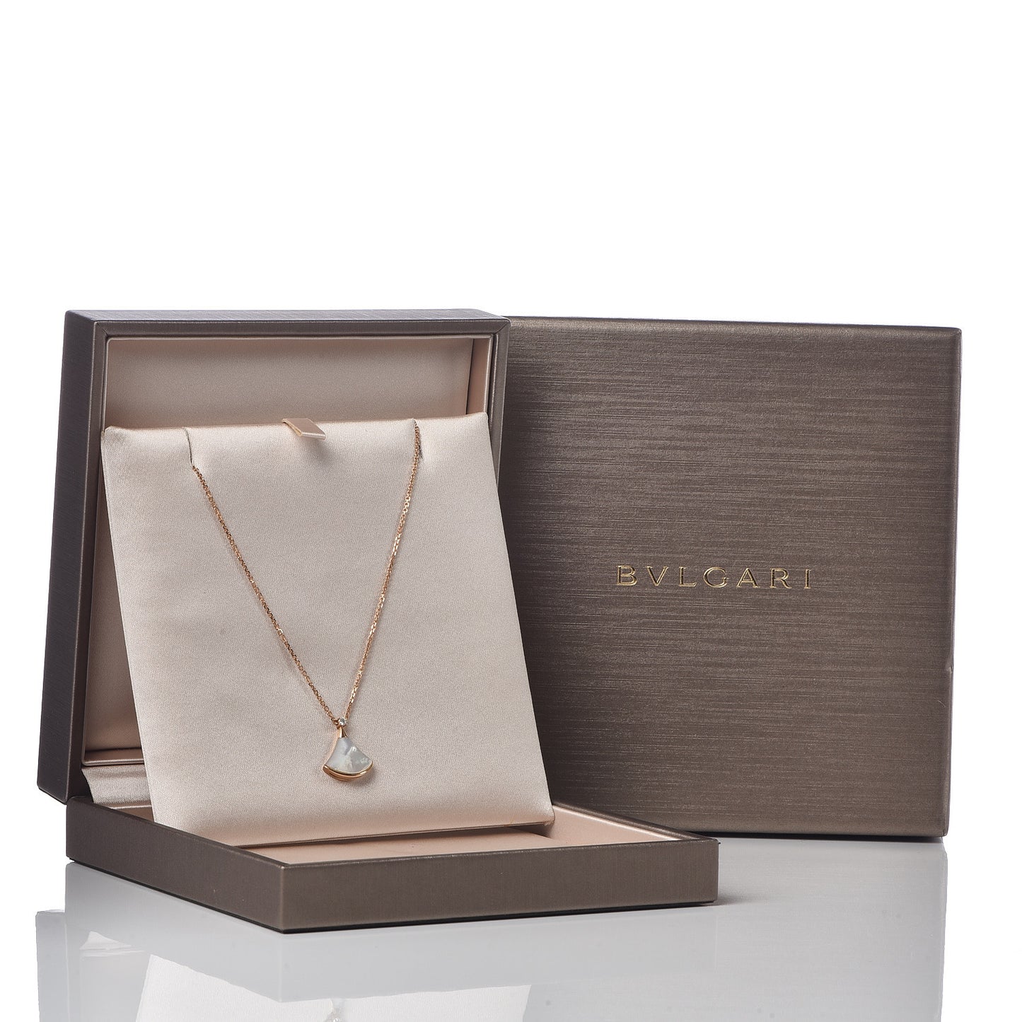18K Rose Gold Diamond Mother of Pearl Small Divas' Dream Pendant Necklace