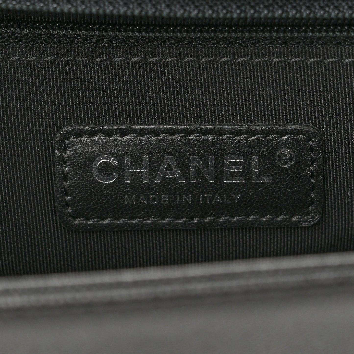 Caviar Quilted New Medium Boy Flap So Black