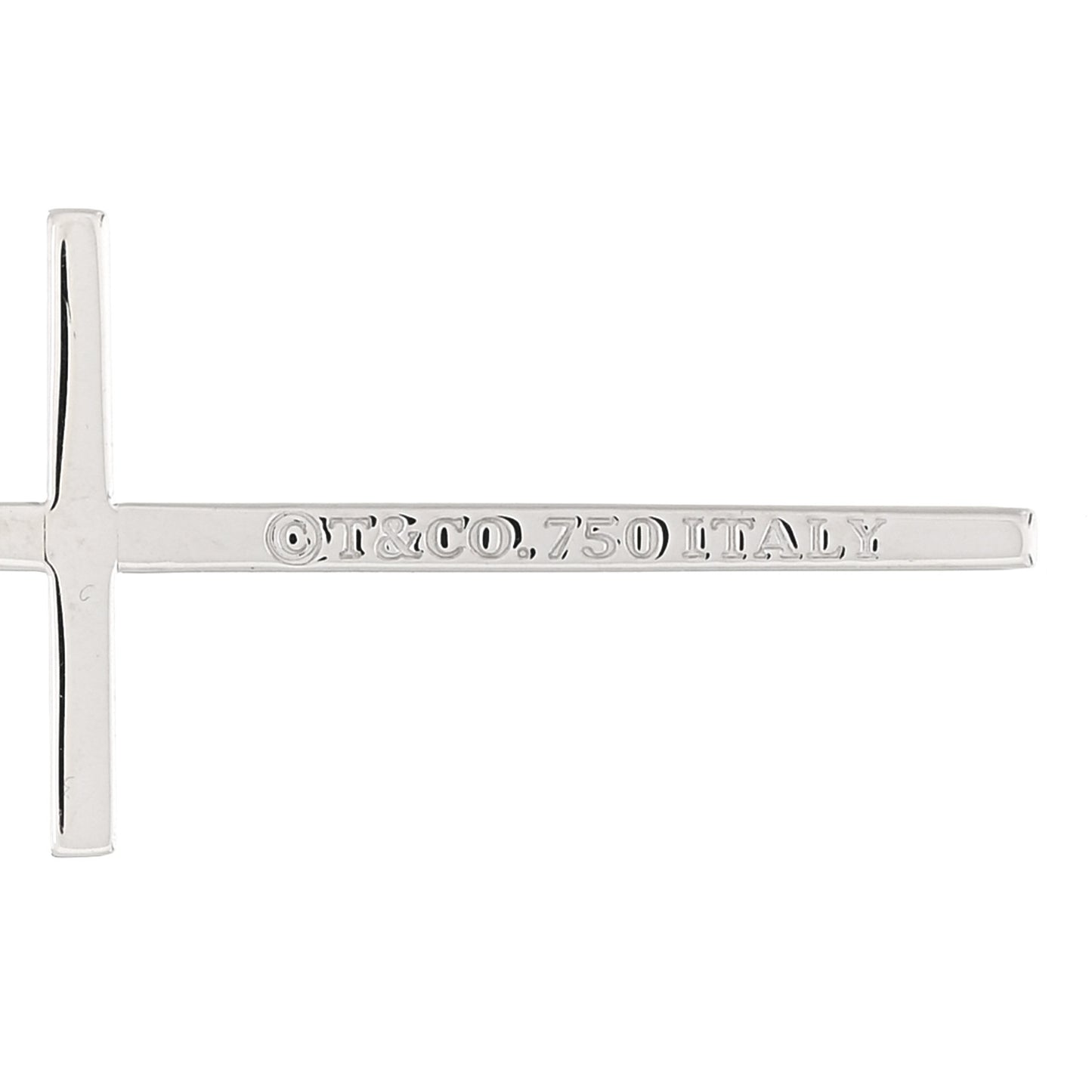 18K White Gold Metro Cross Pendant Necklace