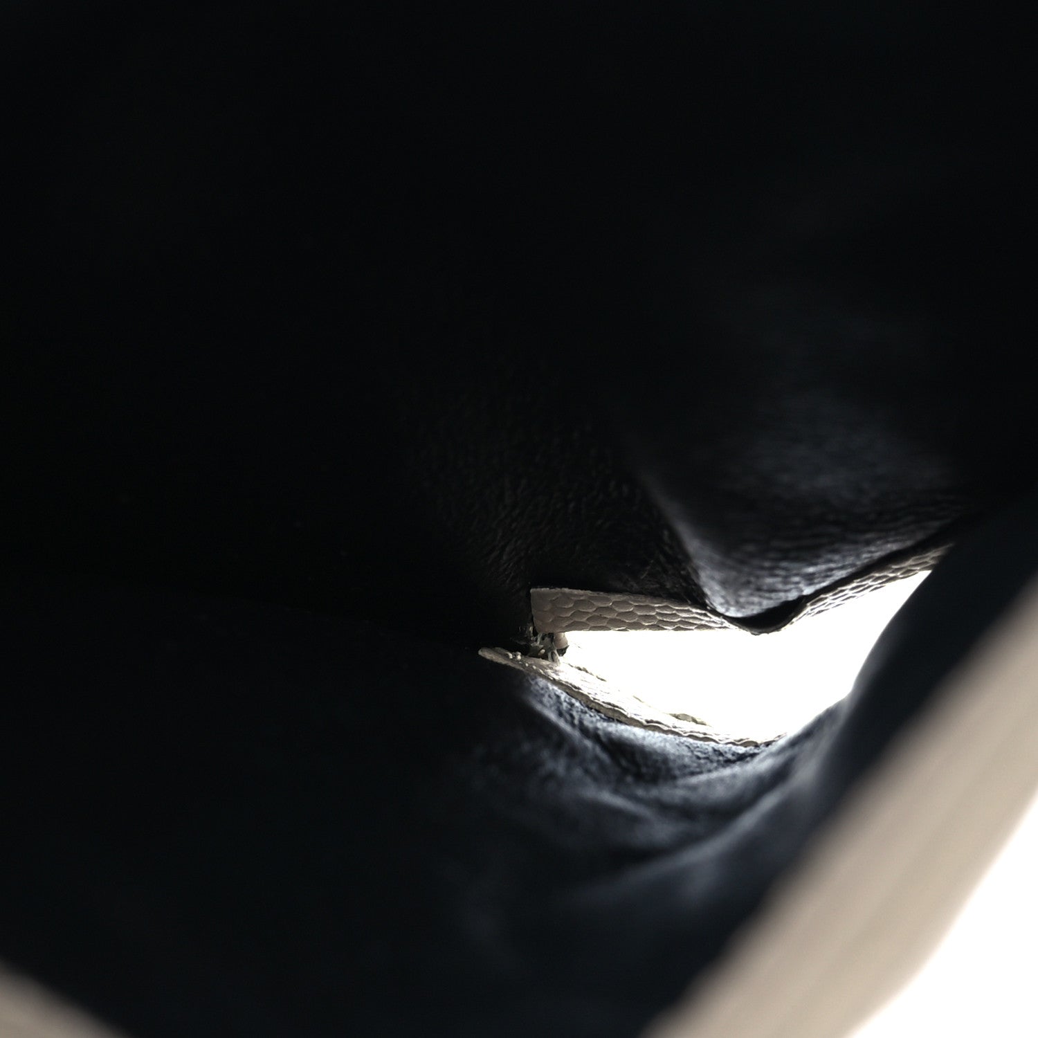 Saint Laurent Grain De Poudre Matelasse Chevron Cassandre Fragments Zipperred Bi-Fold Wallet Dark Beige 6 of 11