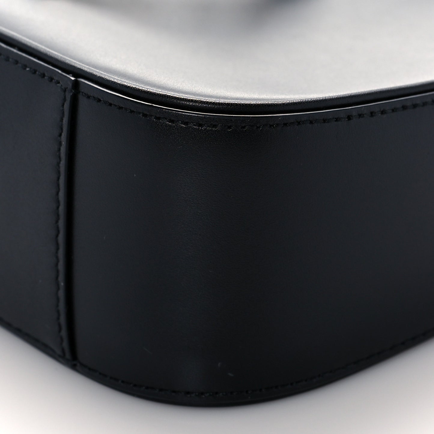 Smooth Calfskin Le 5 A 7 Hobo Black