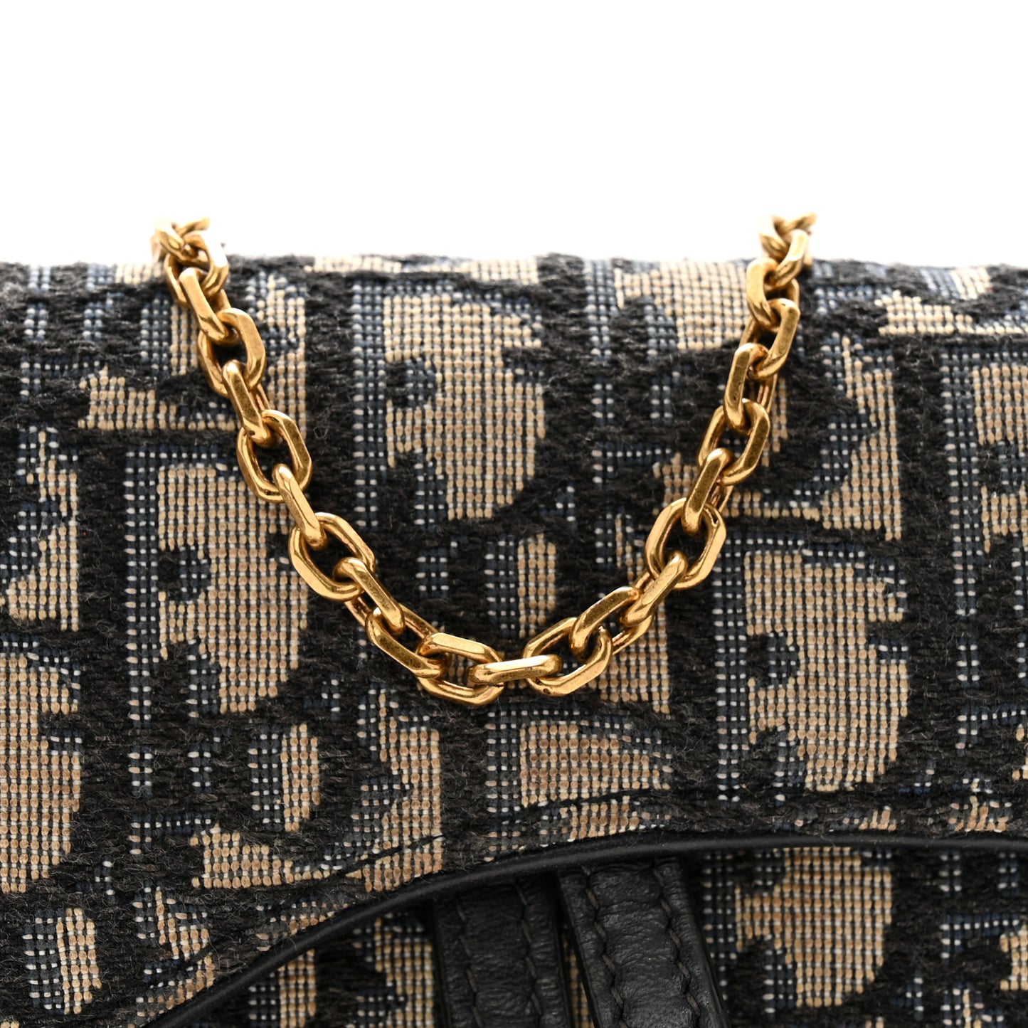 Oblique Nano Saddle Chain Pouch Blue