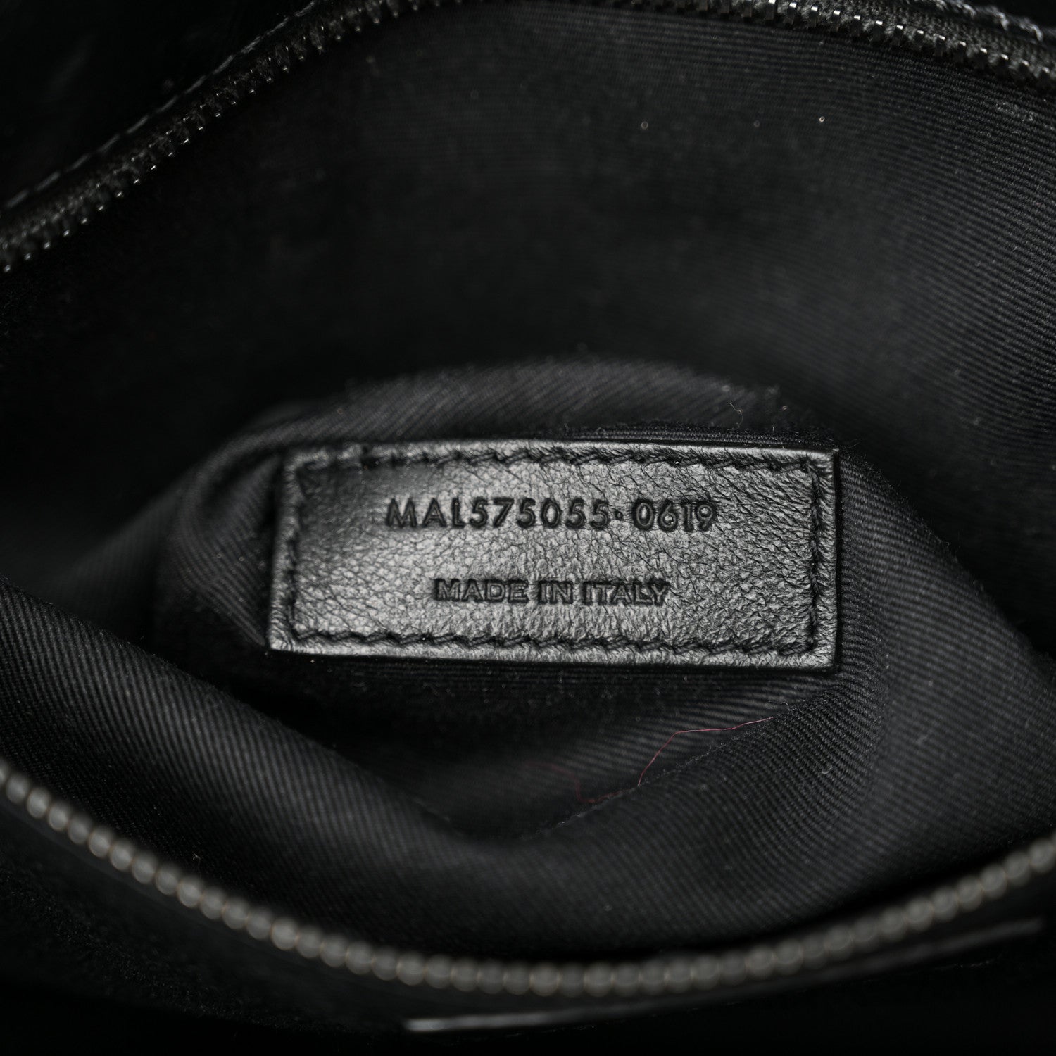 Saint Laurent Crinkled Calfskin Matelasse Monogram Medium Niki Chain Satchel Black 6 of 10