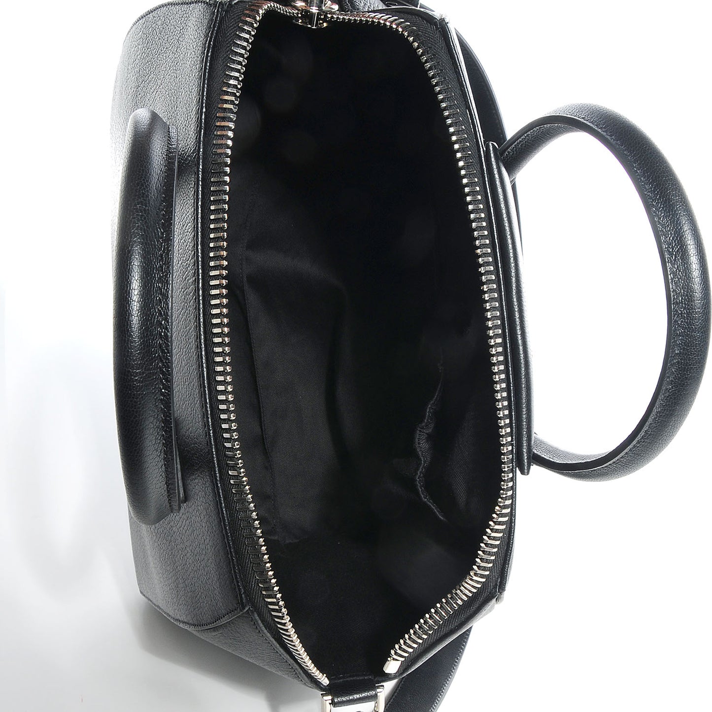 Sugar Goatskin Medium Antigona Black