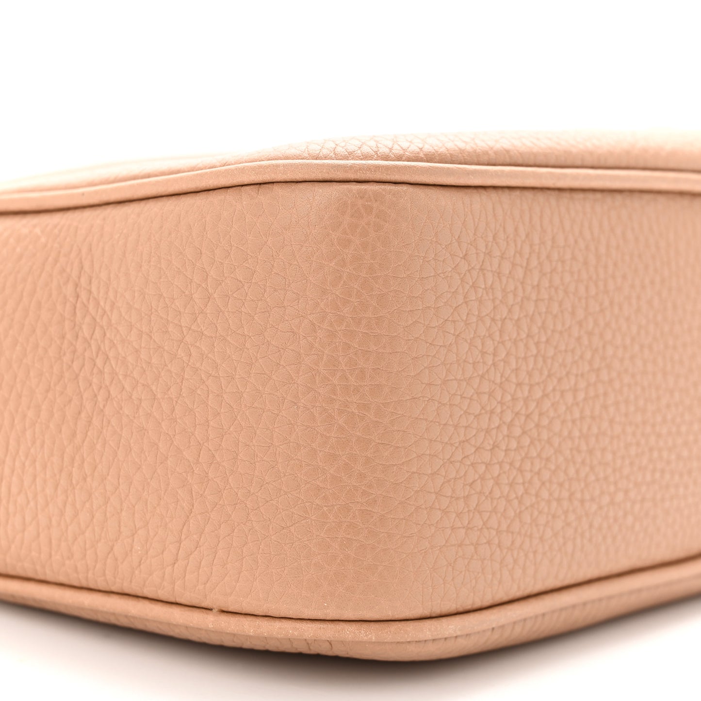 Pebbled Calfskin Small Soho Disco Bag Camelia