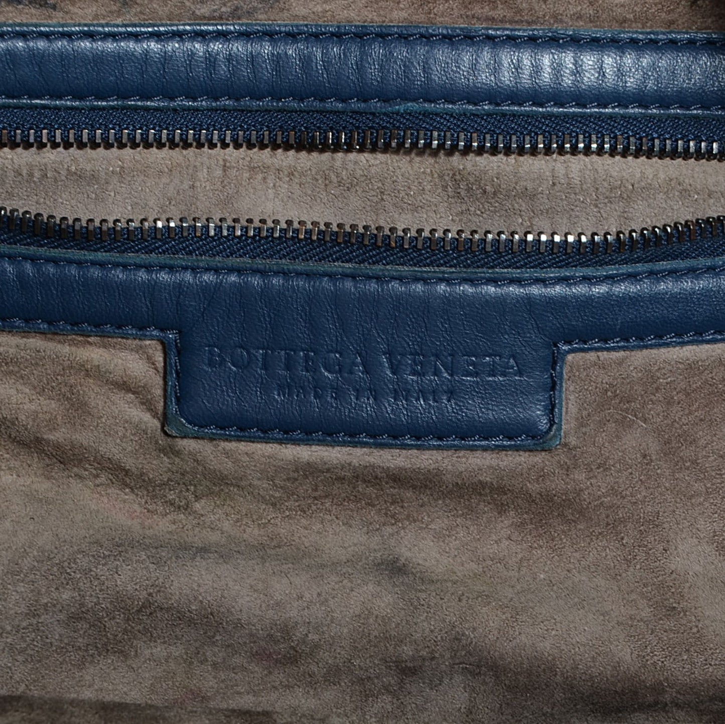 Nappa Intrecciato Maxi Veneta Hobo Celeste