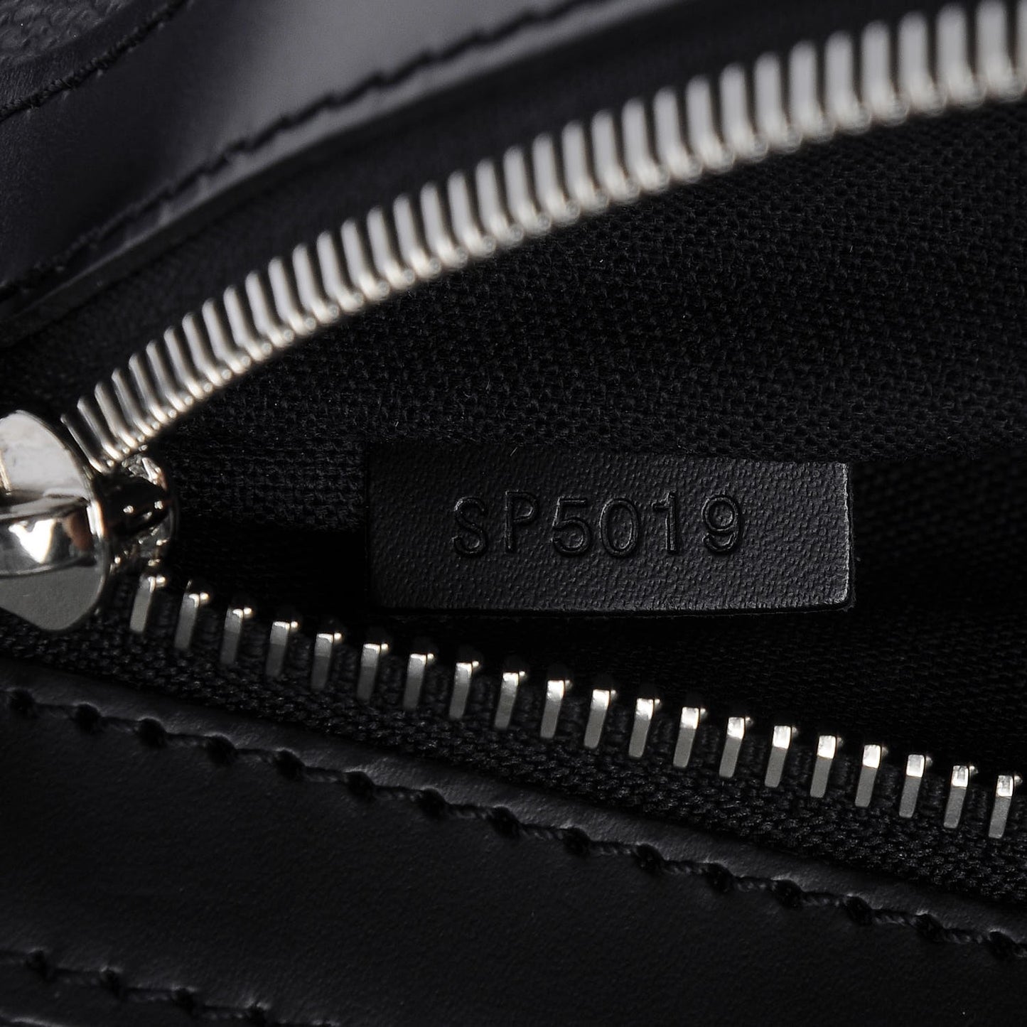 Damier Graphite Daniel GM