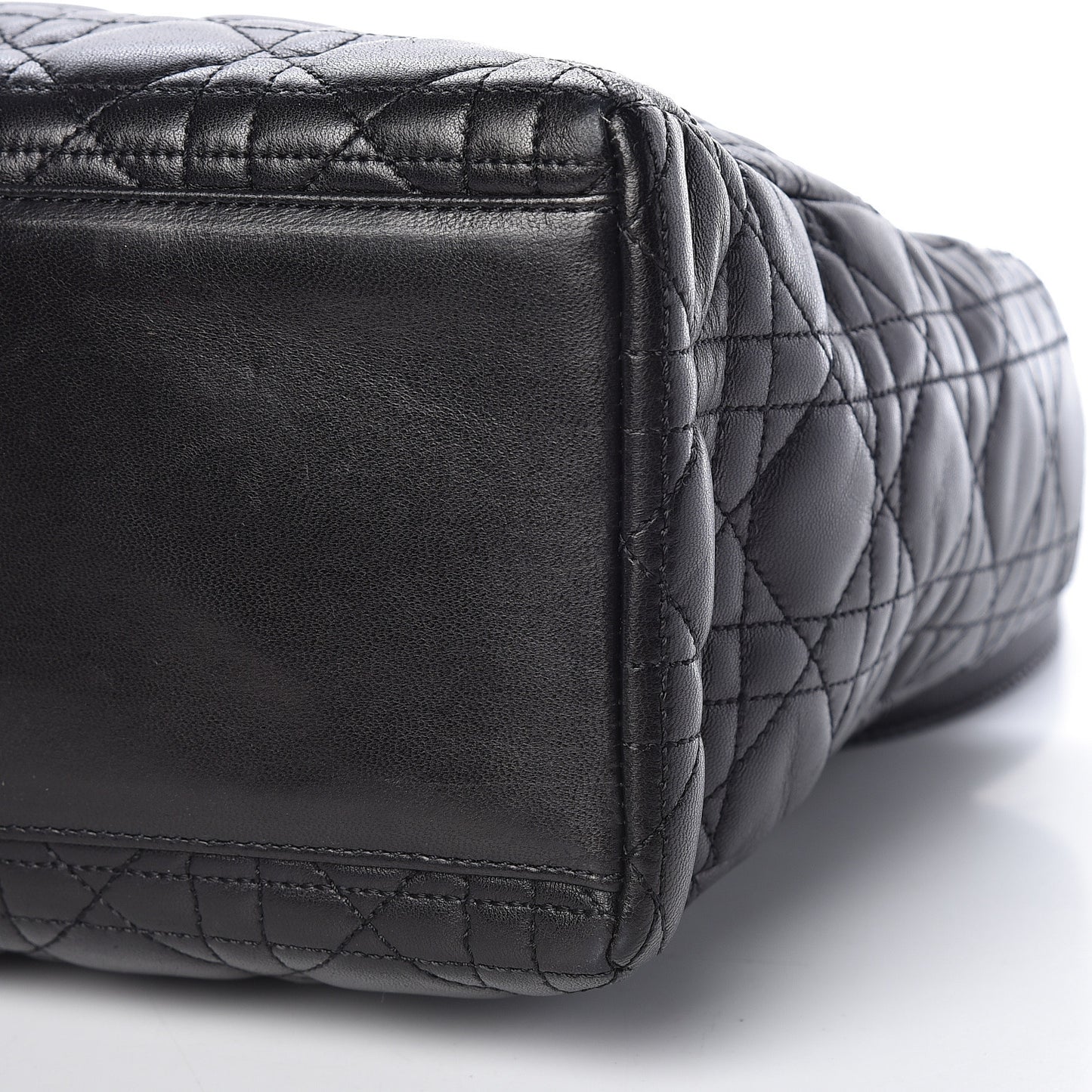 Lambskin Cannage Medium Lady Dior Black
