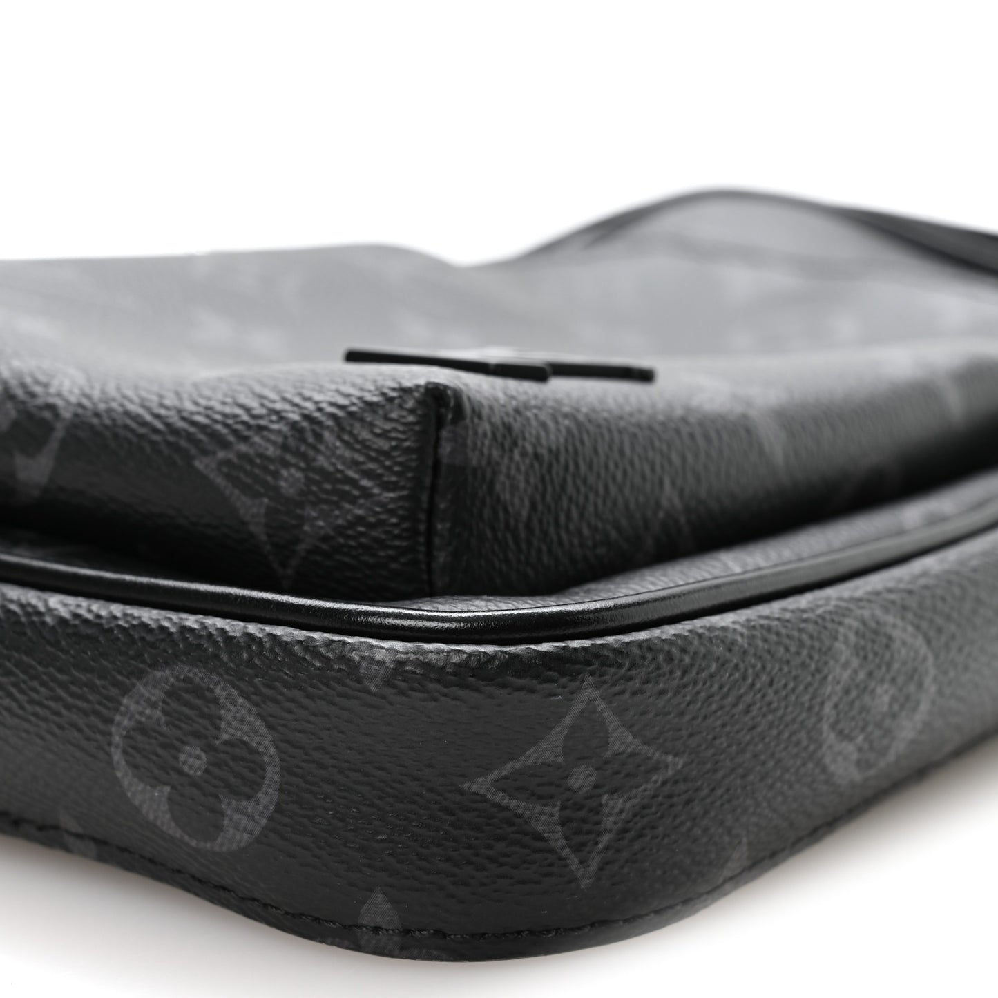Monogram Eclipse Avenue Slingbag PM