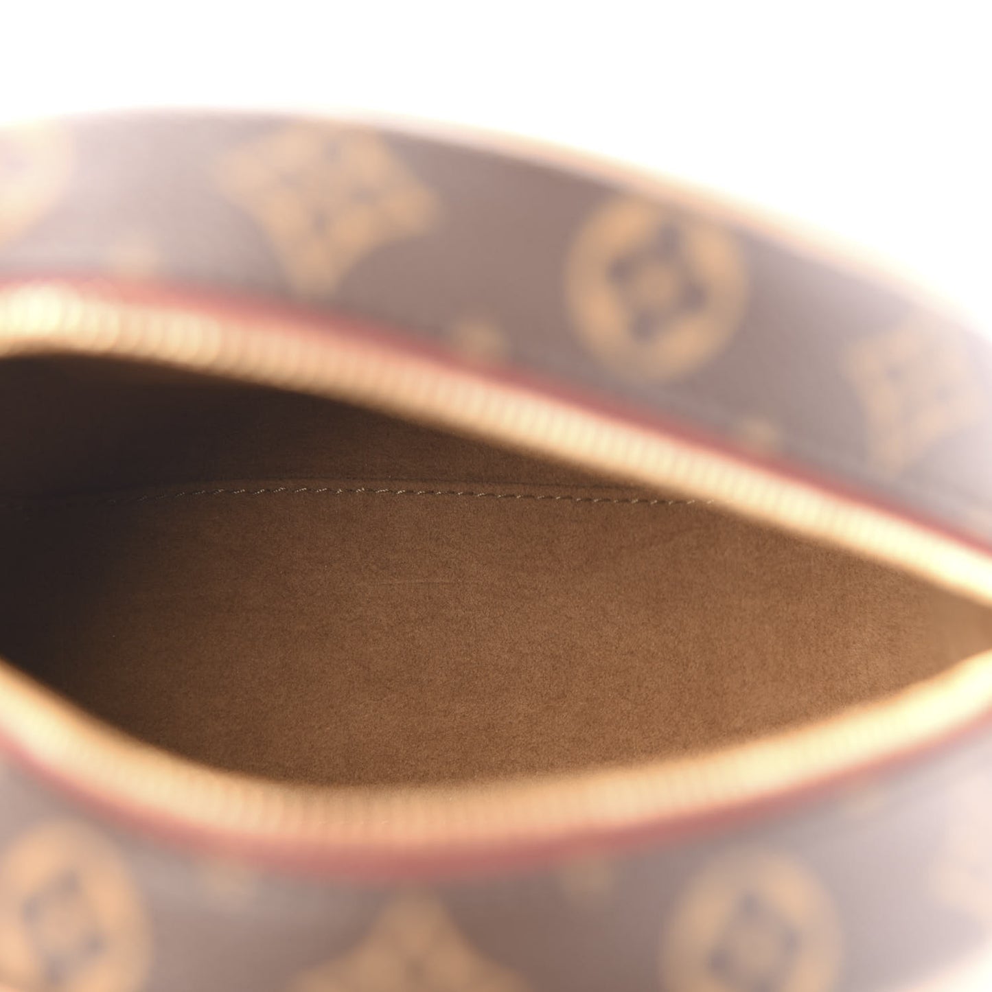Monogram Boite Chapeau Souple