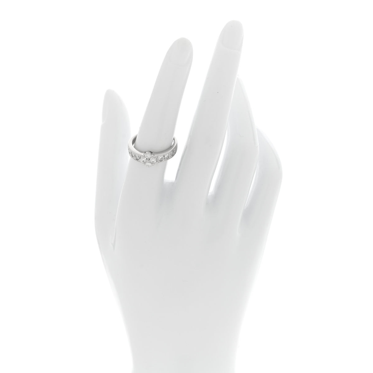 Parker & West by FASHIONPHILE Platinum Diamond .70ctw Flower Ring 53 6.5 2 of 10