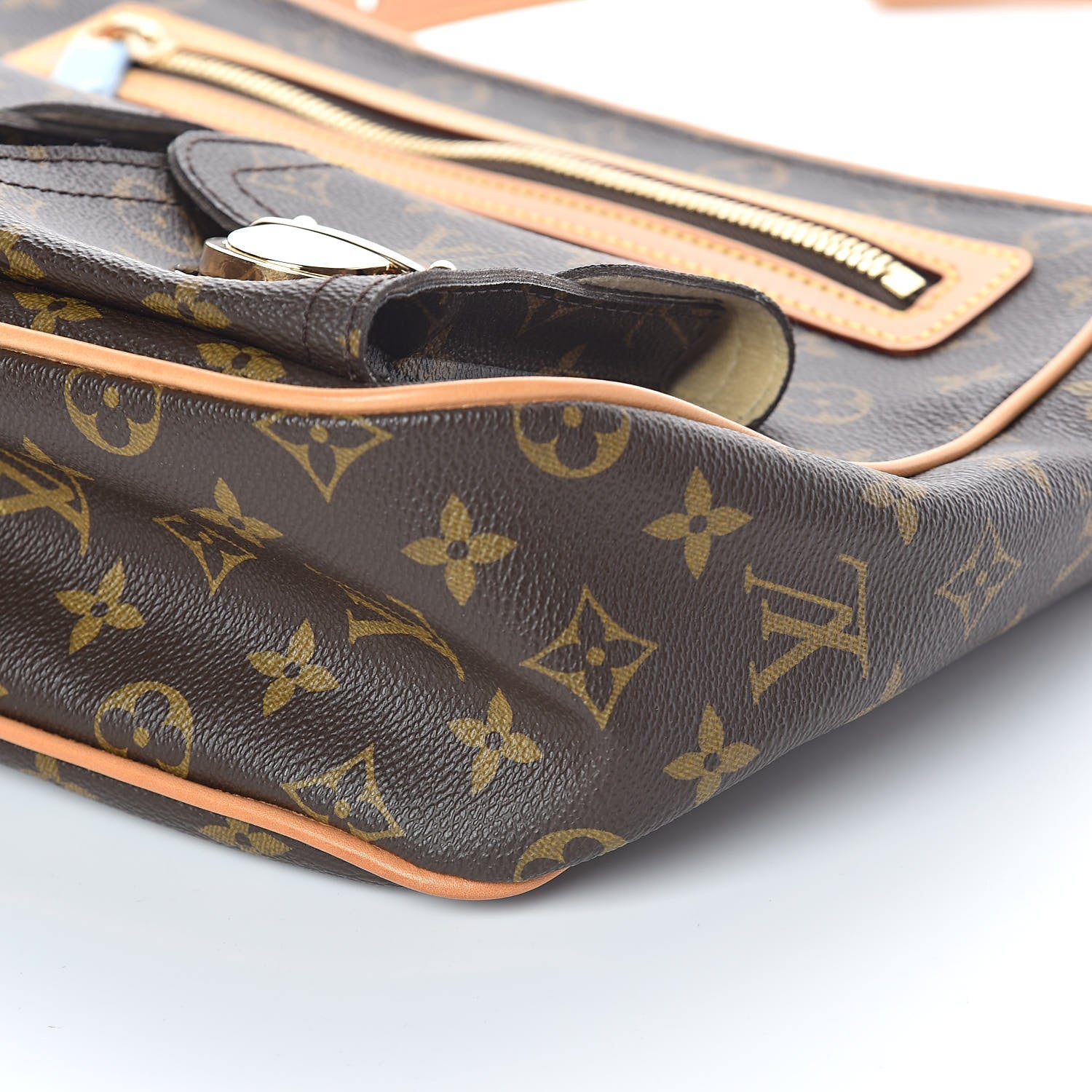 Louis Vuitton Monogram Hudson GM 9 of 9