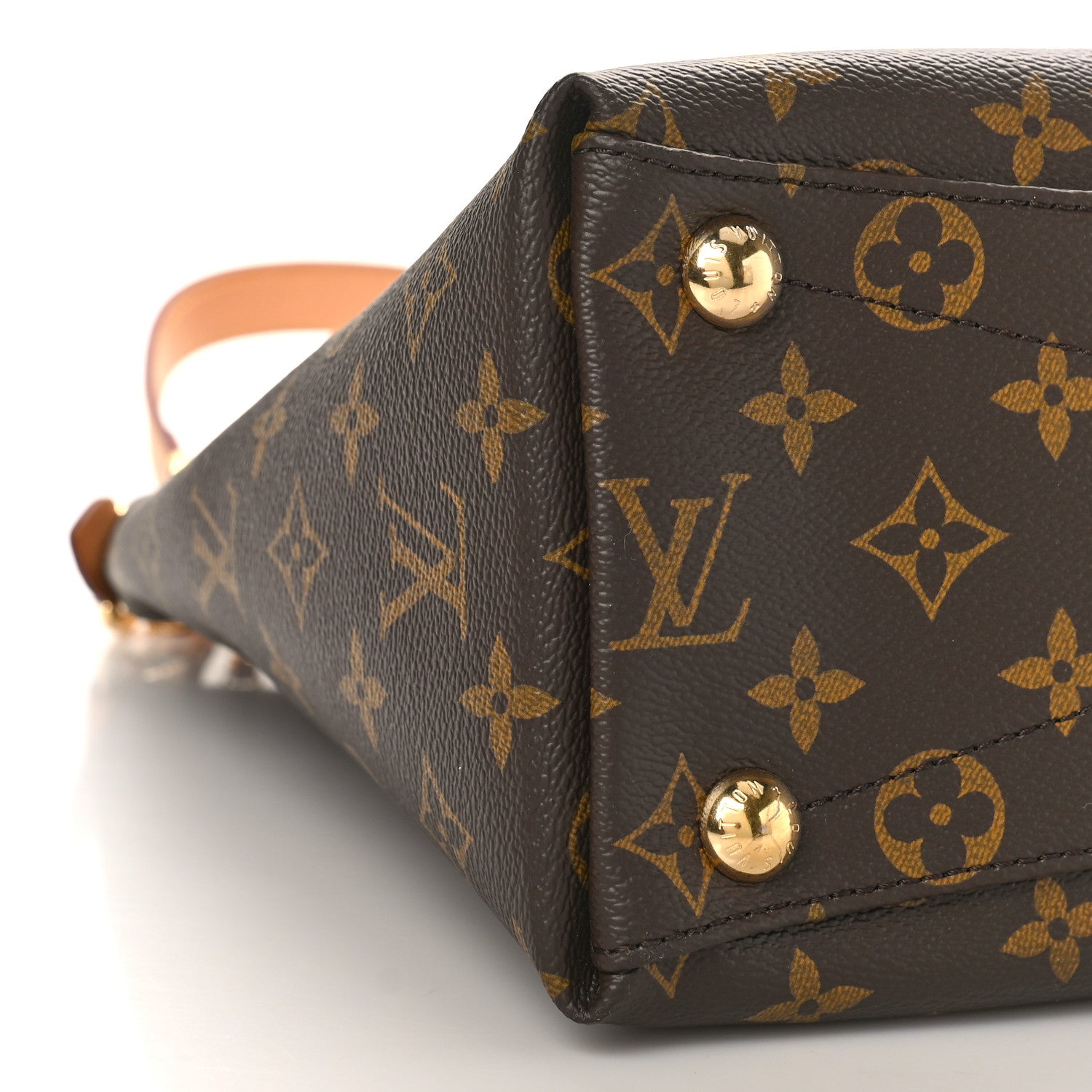 Louis Vuitton Monogram V Tote MM Cherry 7 of 8