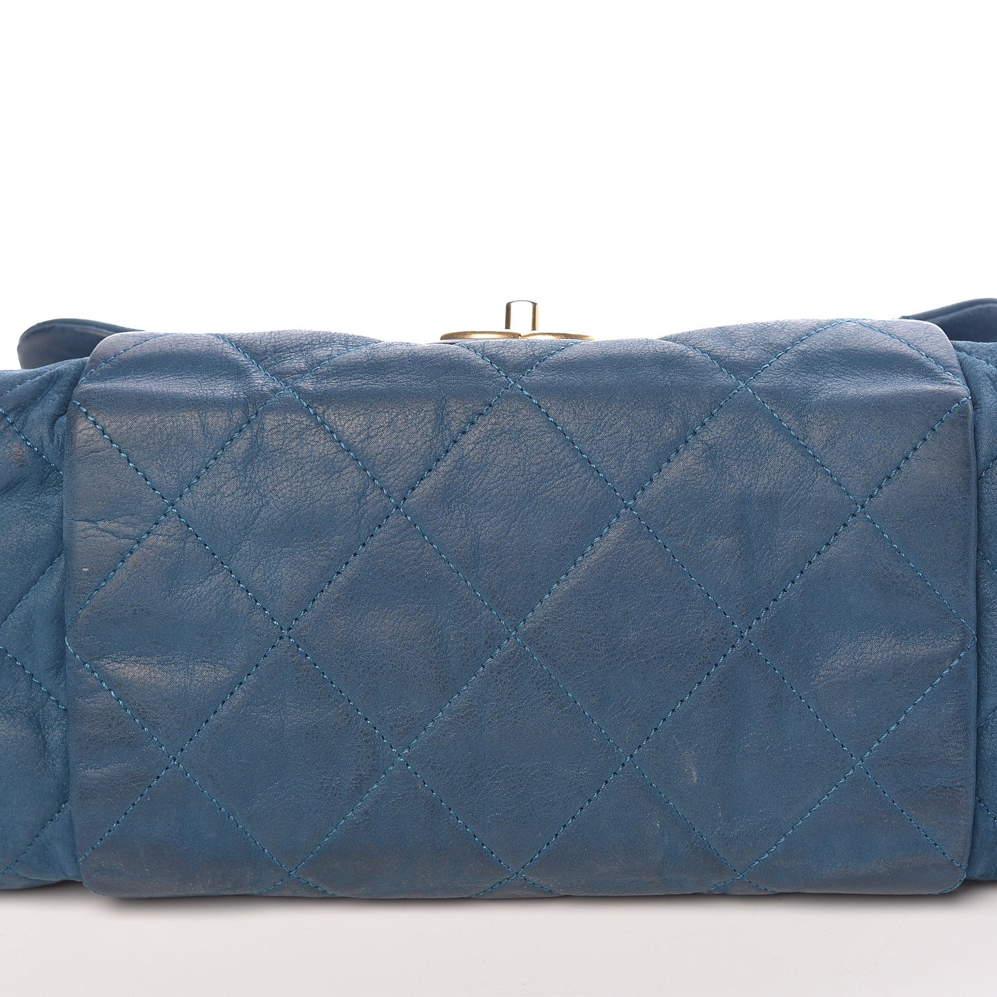 Iridescent Calfskin Large Chic Quilt Flap Dark Blue