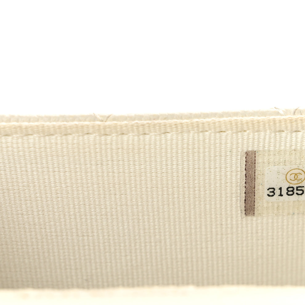 Chanel Caviar Quilted Mini Chain Belt Bag White 1996646 – FASHIONPHILE