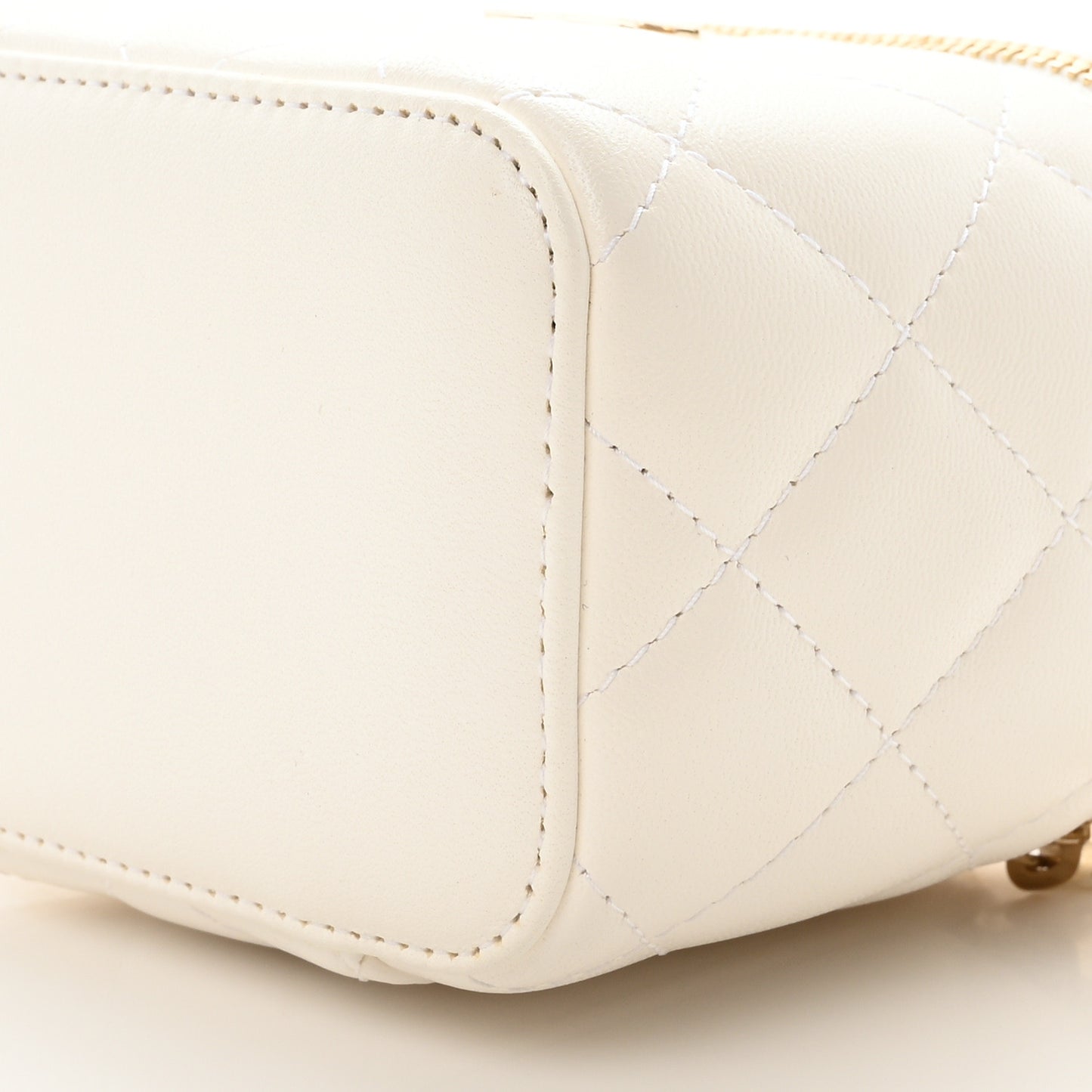 Lambskin Quilted Mini Camellia Bow Vanity Case With Chain White
