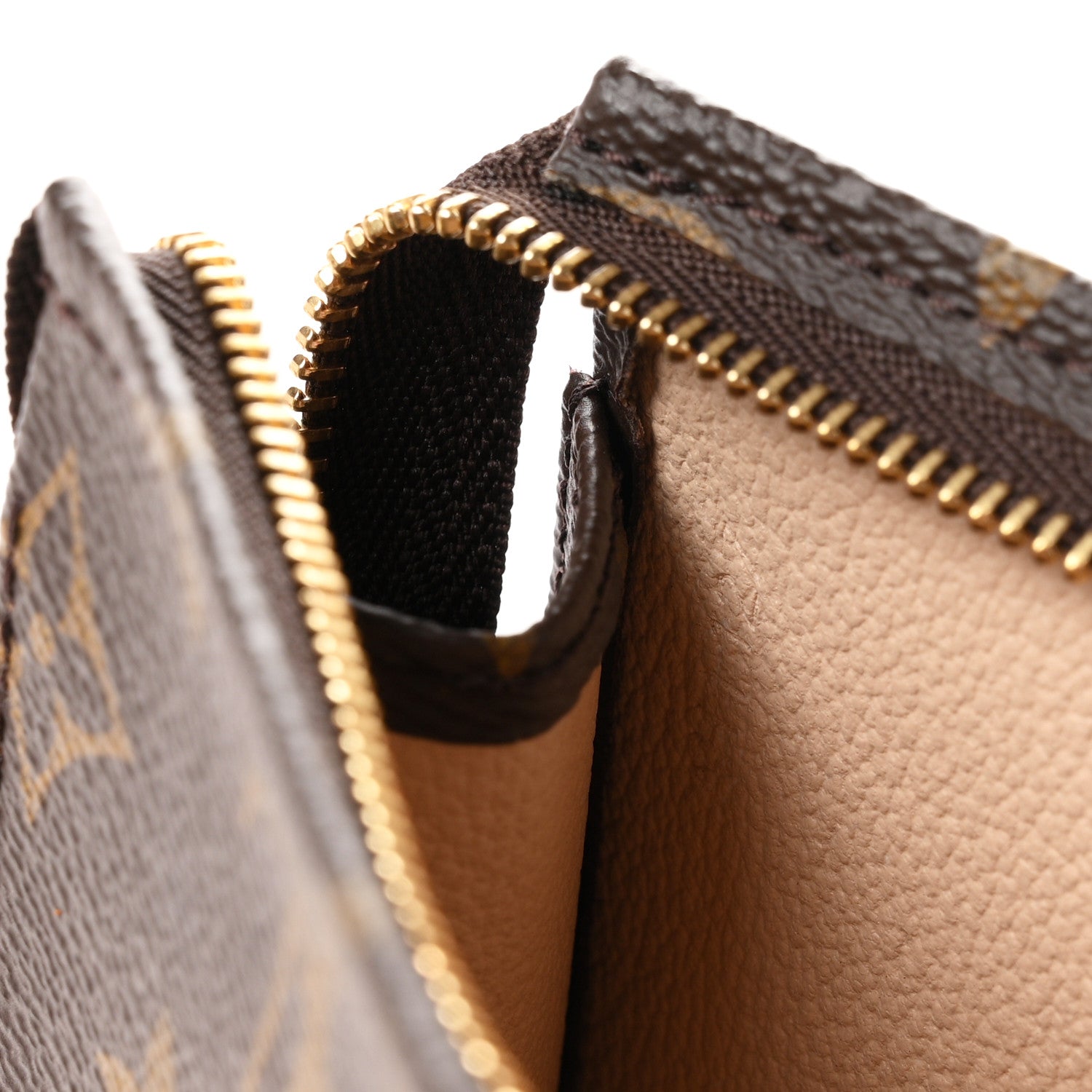 Louis Vuitton Monogram Toiletry Pouch 26 7 of 8