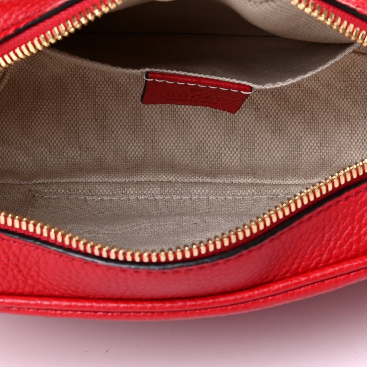 Pebbled Calfskin Small Soho Disco Bag Tabasco Red