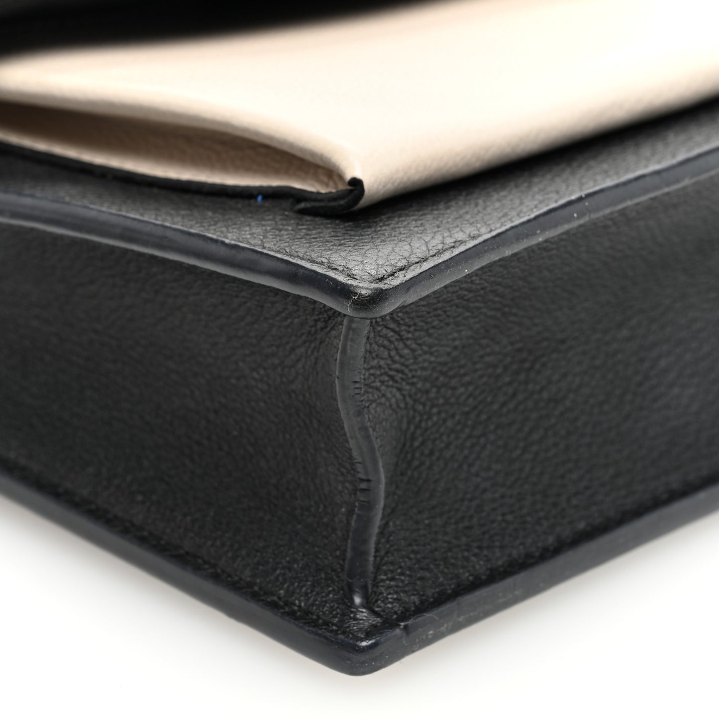 Soft Calfskin Snakeskin My Lockme Chain Bag Pochette Black