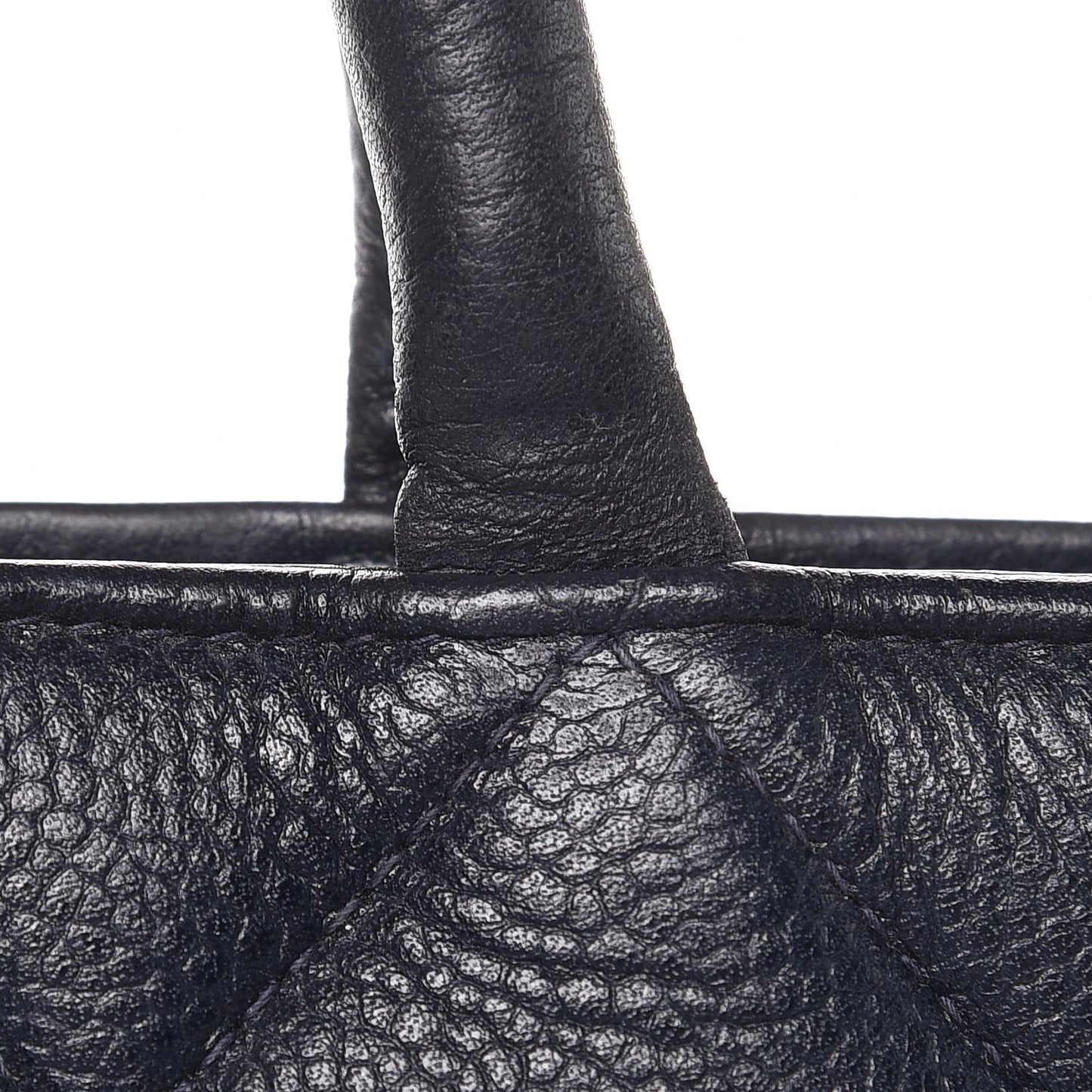 Caviar Quilted Medallion Tote Navy
