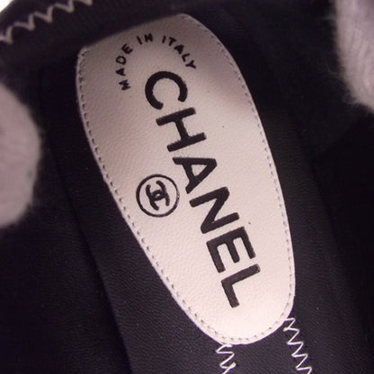 Chanel Leather Loafers Black / White 7 of 7