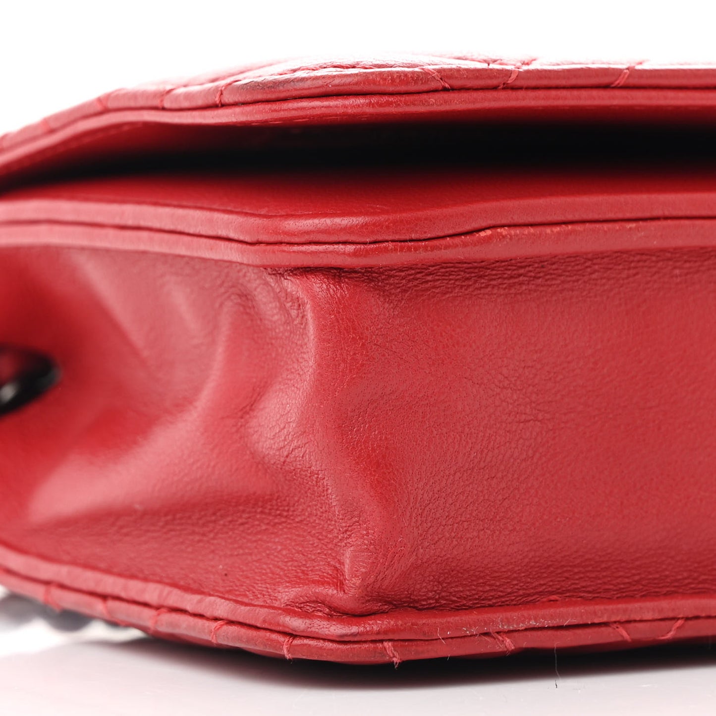 Lambskin Quilted CC Crossing Wallet On Chain WOC Red