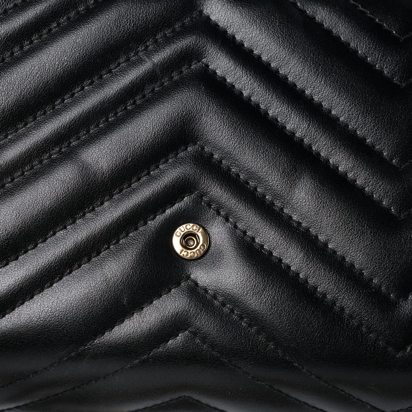 Calfskin Matelasse GG Marmont Chain Wallet Black