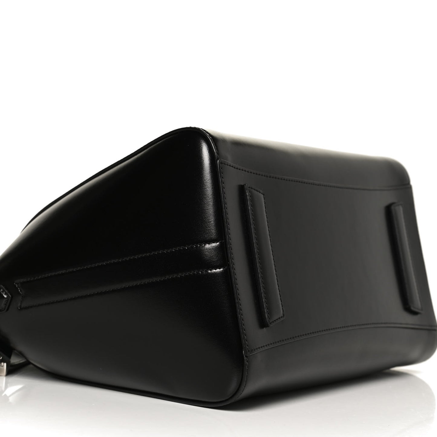 Shiny Lord Calfskin Medium Antigona Black