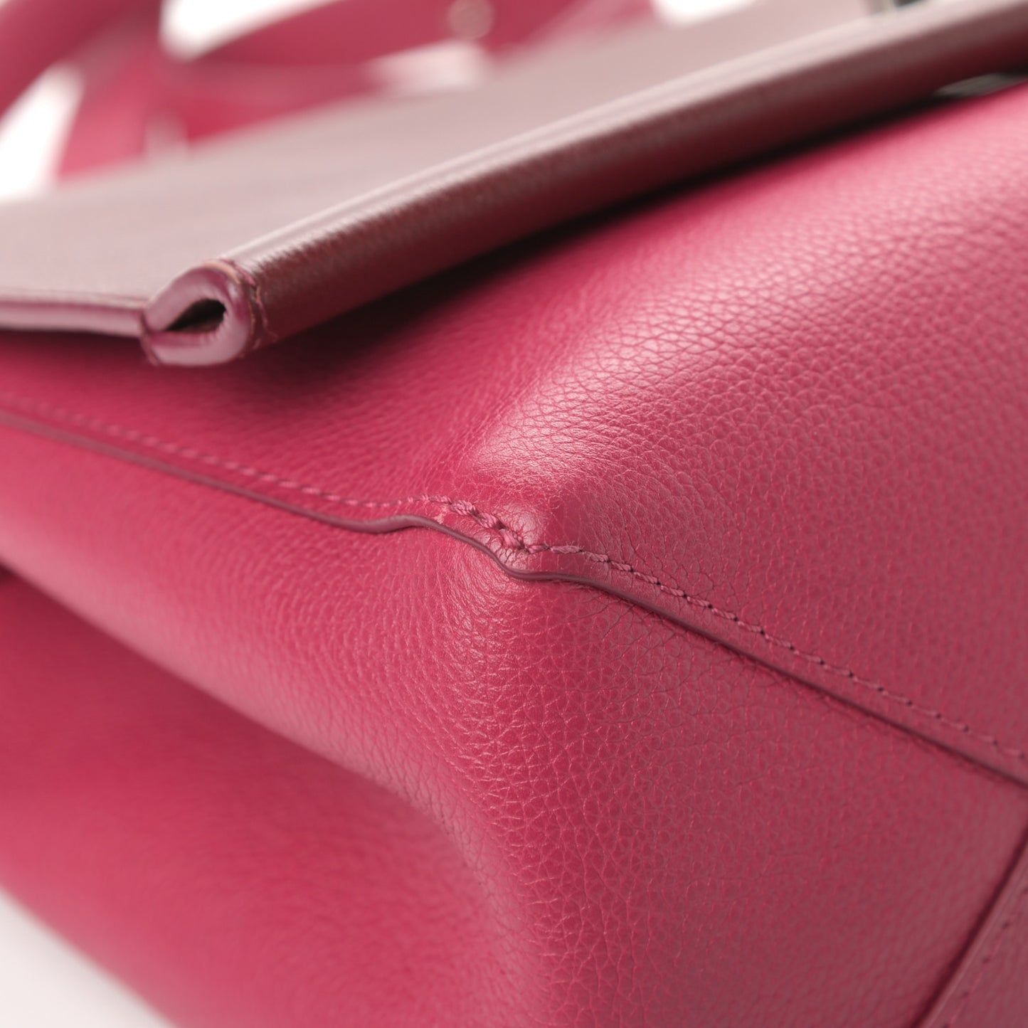 Calfskin Lockme II Top Handle Grenat Dahlia