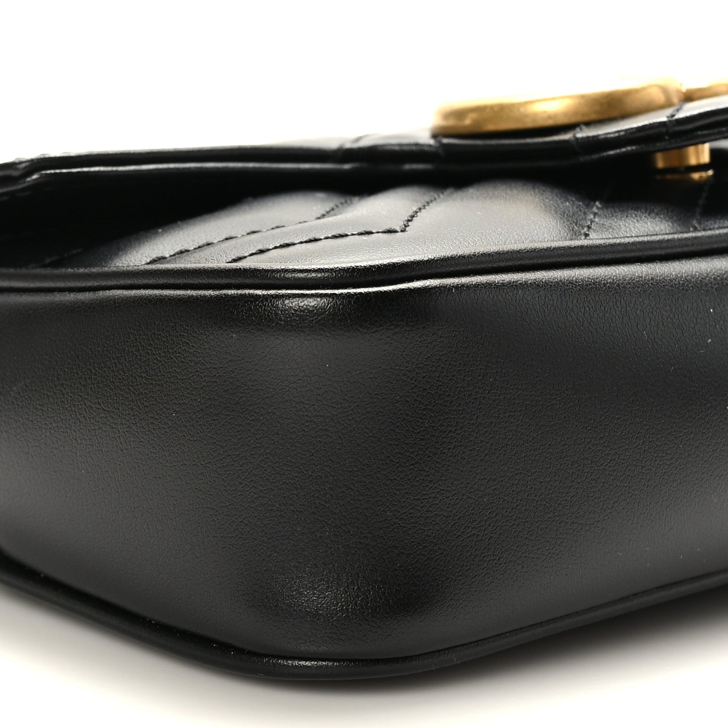 Calfskin Matelasse Super Mini GG Marmont Shoulder Bag Black