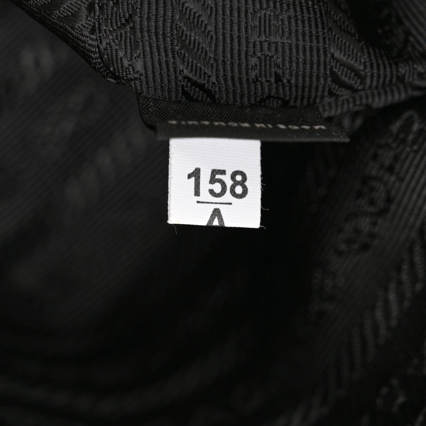 Vitello Daino Side Pocket Tote Talco
