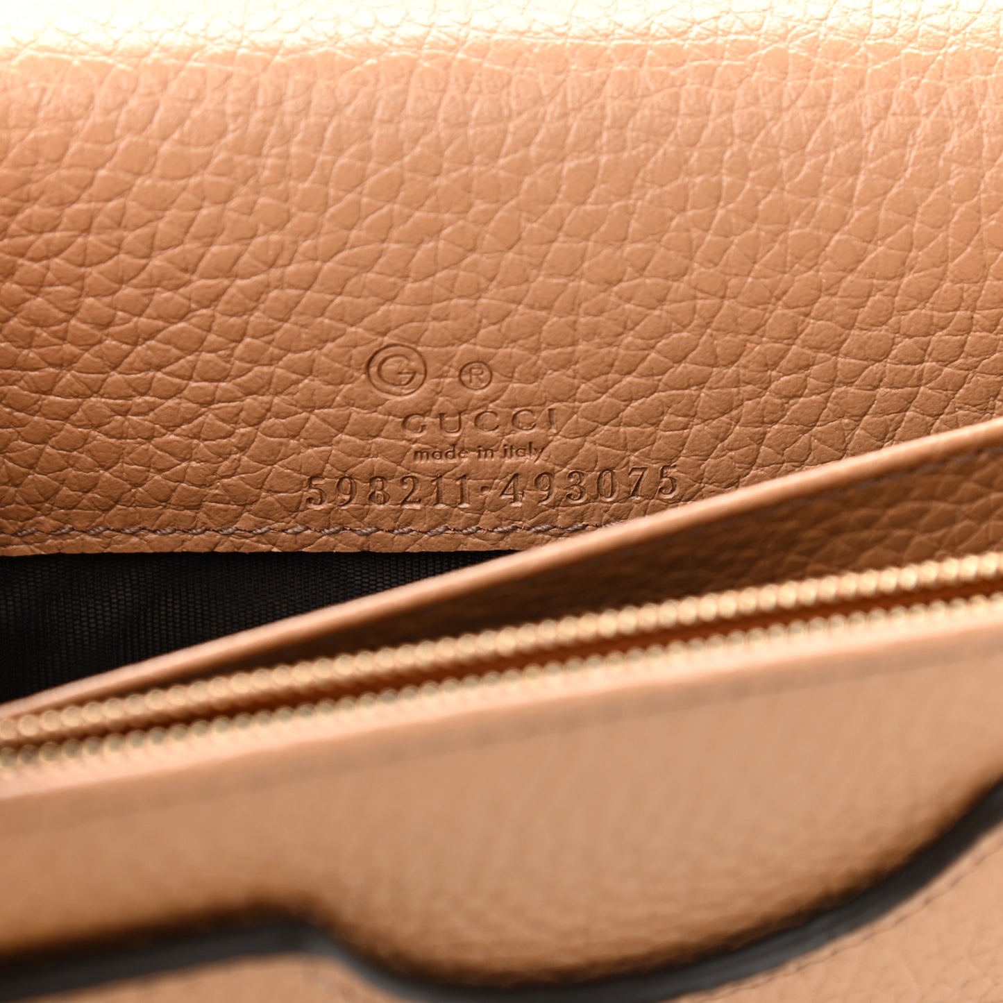Pebbled Calfskin Soho Wallet on Chain Camelia