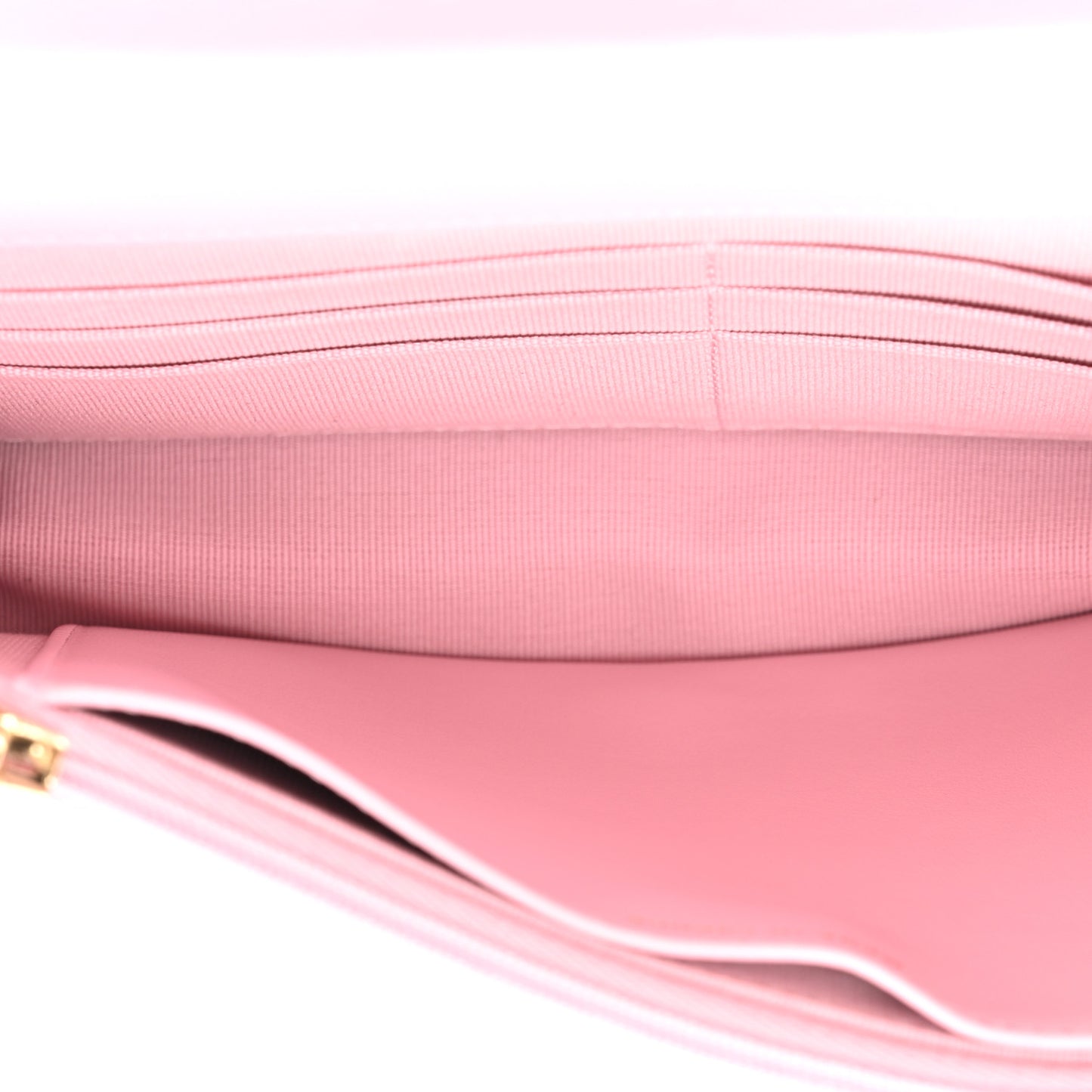 Caviar Quilted Wallet on Chain WOC Light Pink
