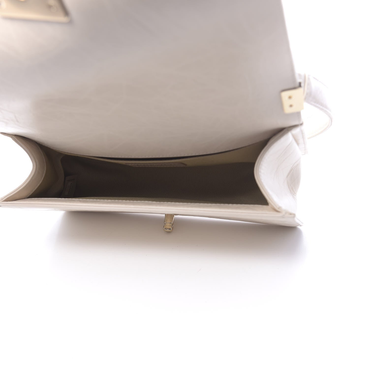 Chanel Crumpled Calfskin Chevron Medium Chain Boy Flap Ivory 6 of 11