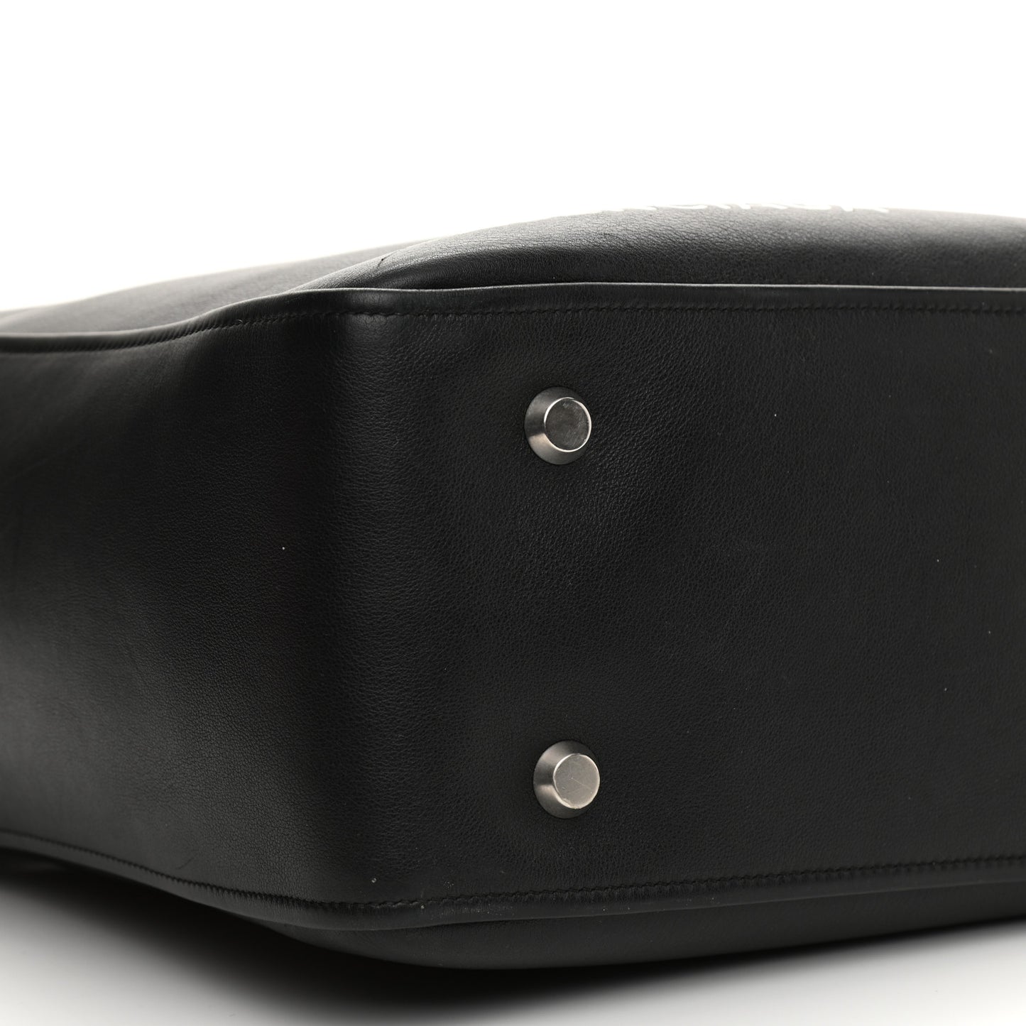Calfskin M Triangle Duffle Black