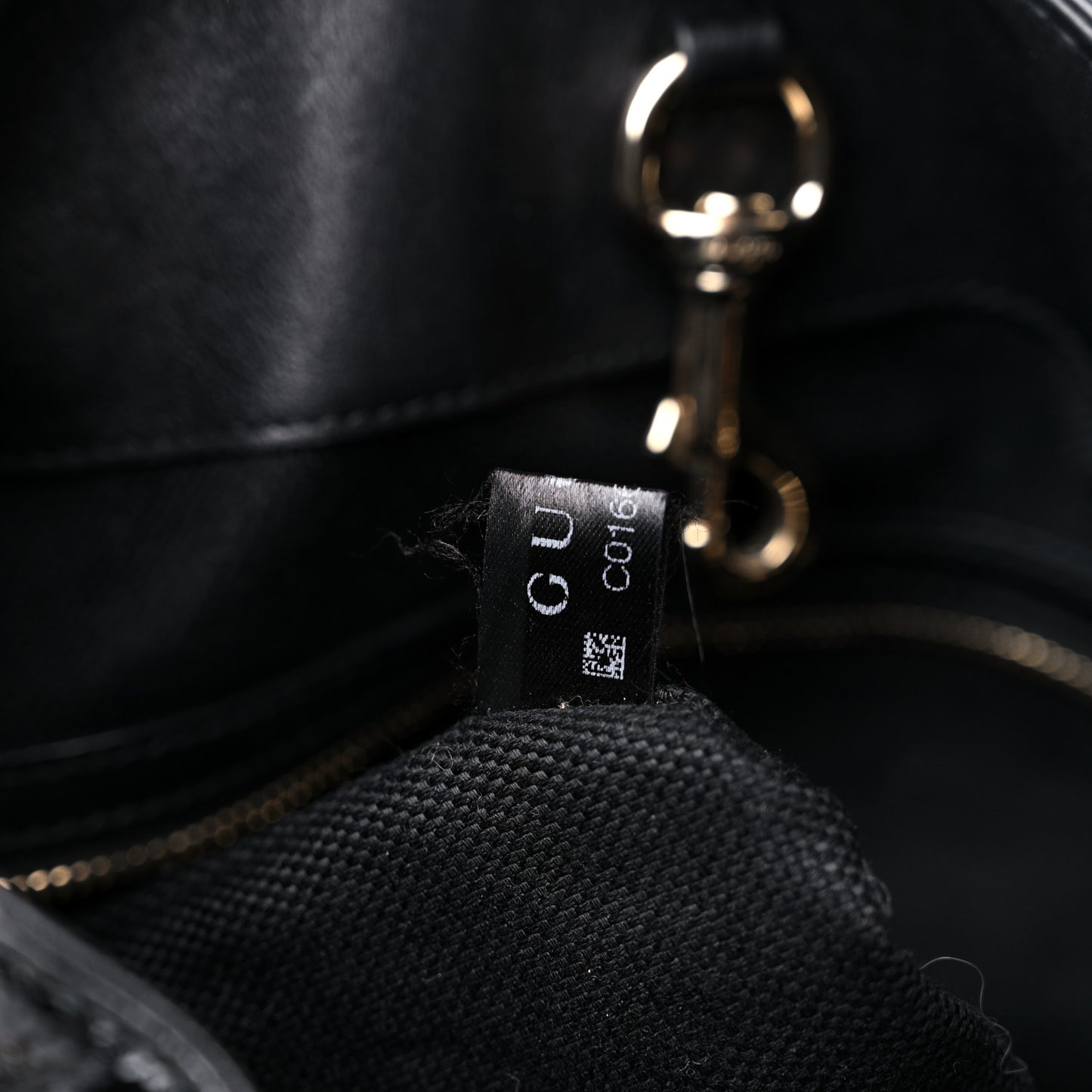 Patent Medium Soho Chain Shoulder Bag Black