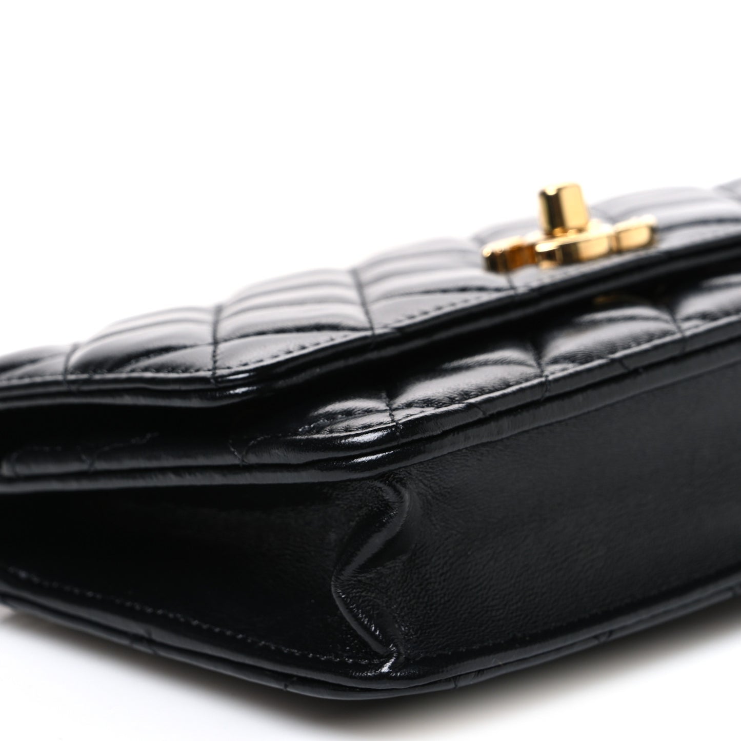 Shiny Lambskin Quilted Golden Links Wallet On Chain WOC Black