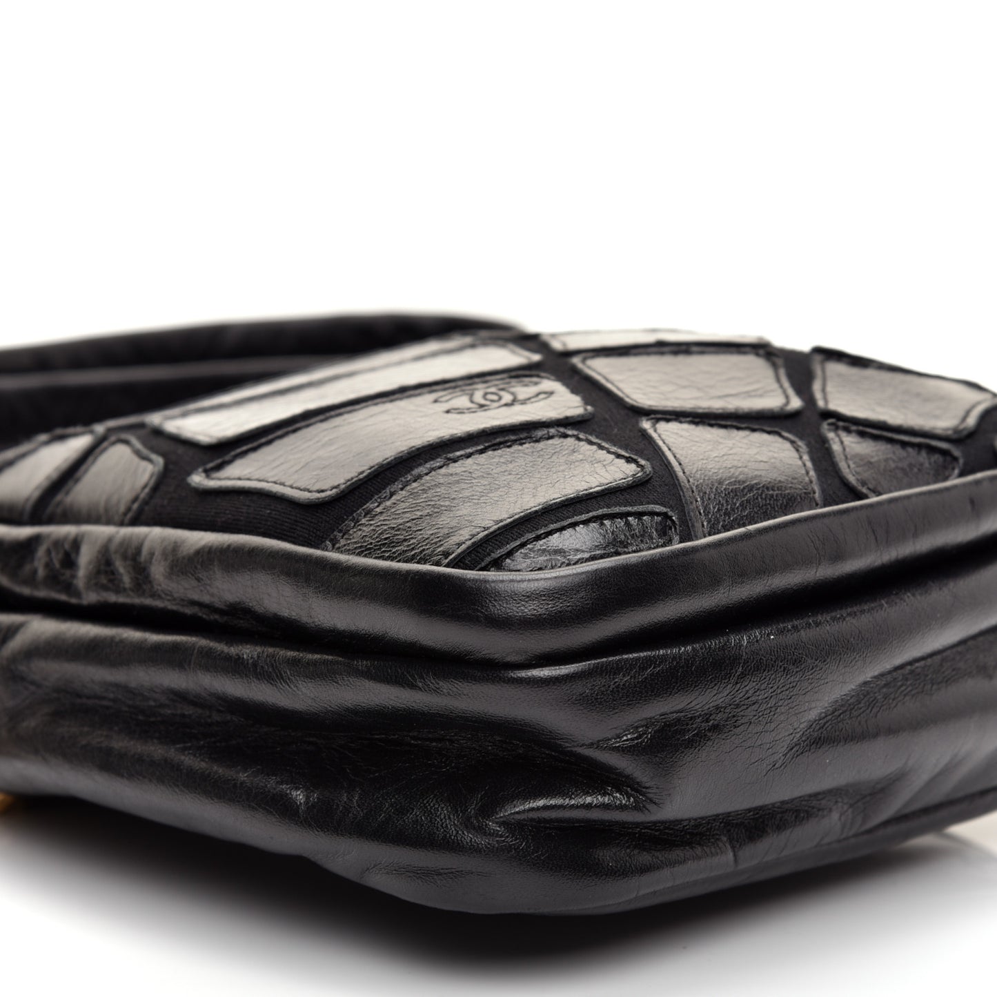 Lambskin Jersey Scales Zipper Shoulder Bag Black