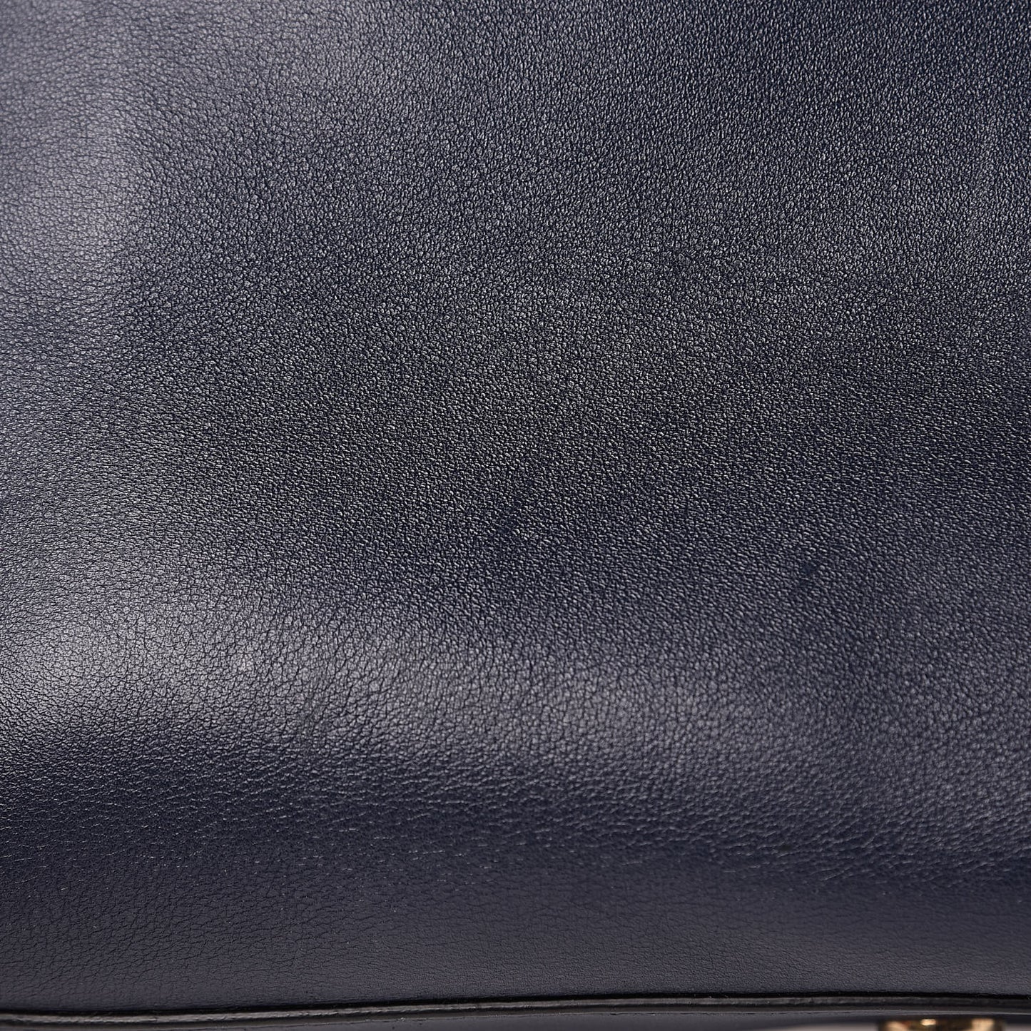 Vitello Rockstud Dome Shopper Marine