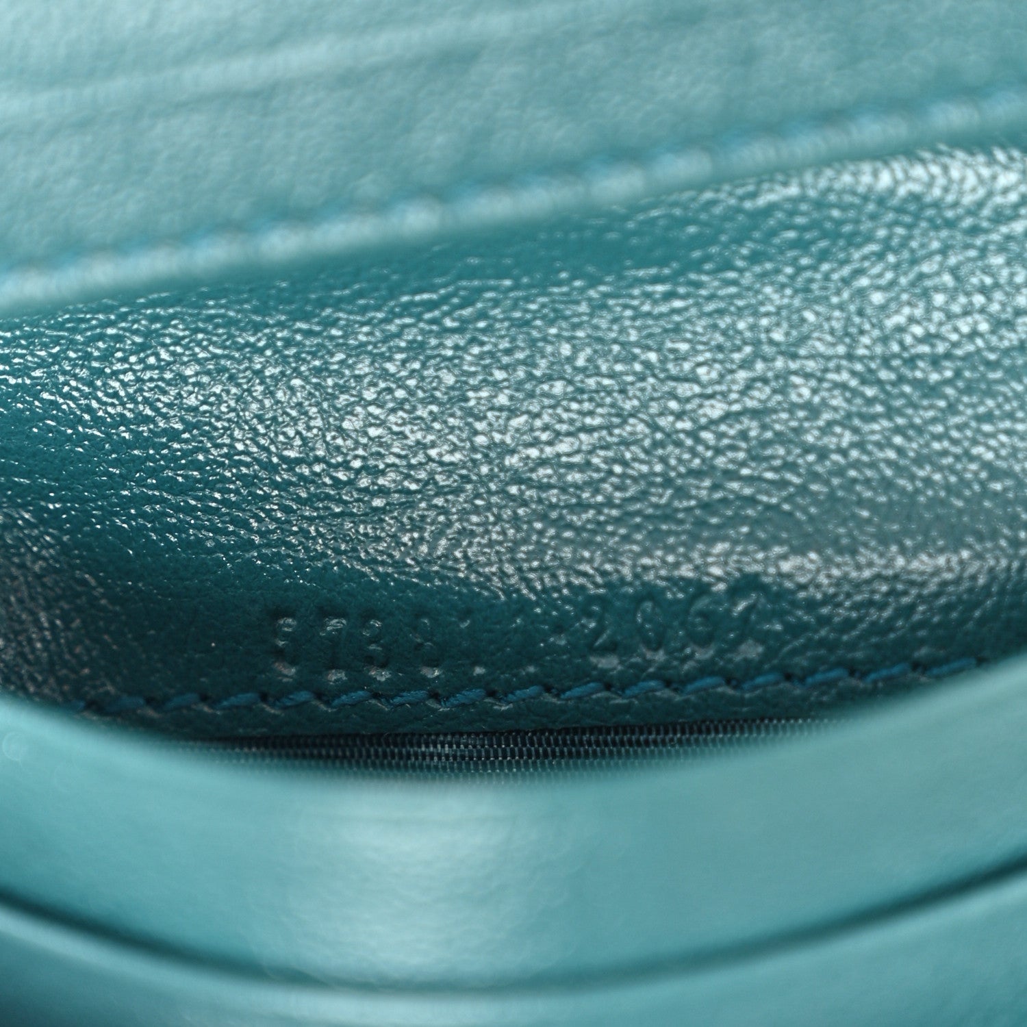 Gucci Azalea Calfskin Enamel Matelasse Diagonal Torchon GG Marmont Card Case Imperial Blue Pavone 7 of 9